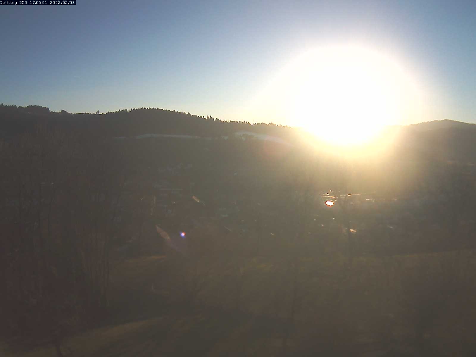 Webcam-Bild: Aussicht vom Dorfberg in Langnau 20220208-170601