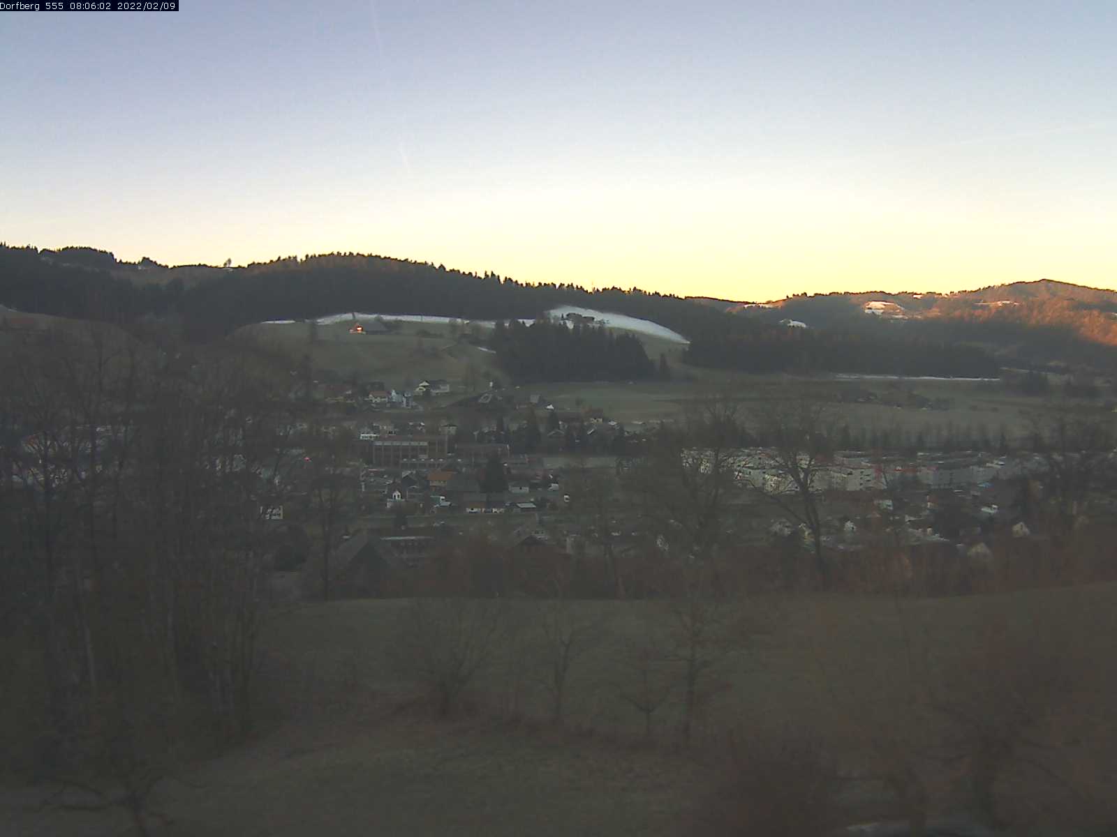 Webcam-Bild: Aussicht vom Dorfberg in Langnau 20220209-080601