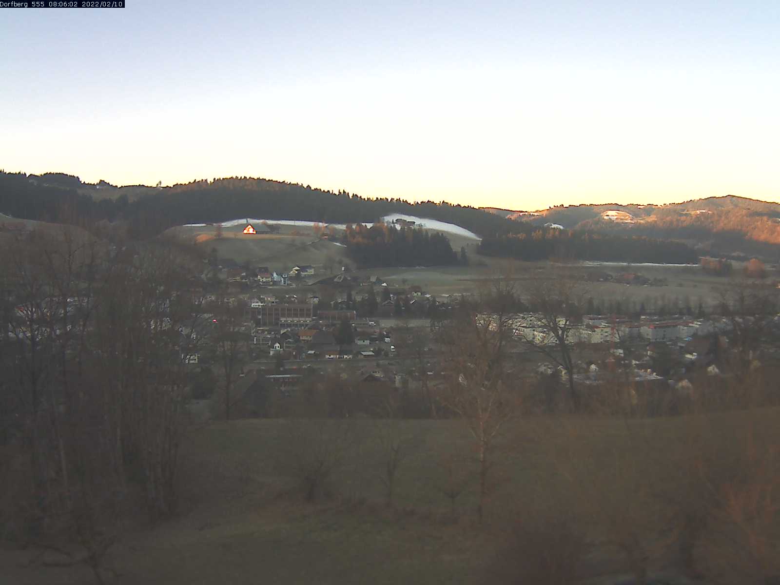 Webcam-Bild: Aussicht vom Dorfberg in Langnau 20220210-080601