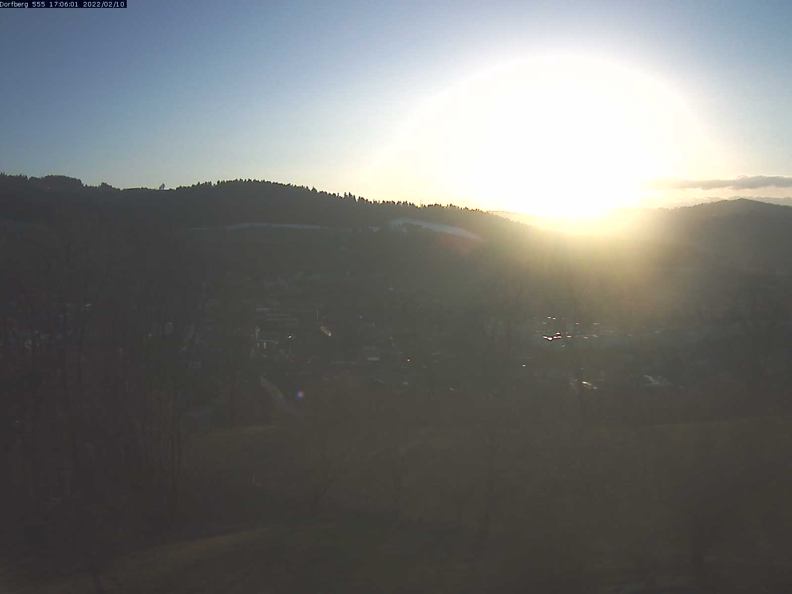 Webcam-Bild: Aussicht vom Dorfberg in Langnau 20220210-170601