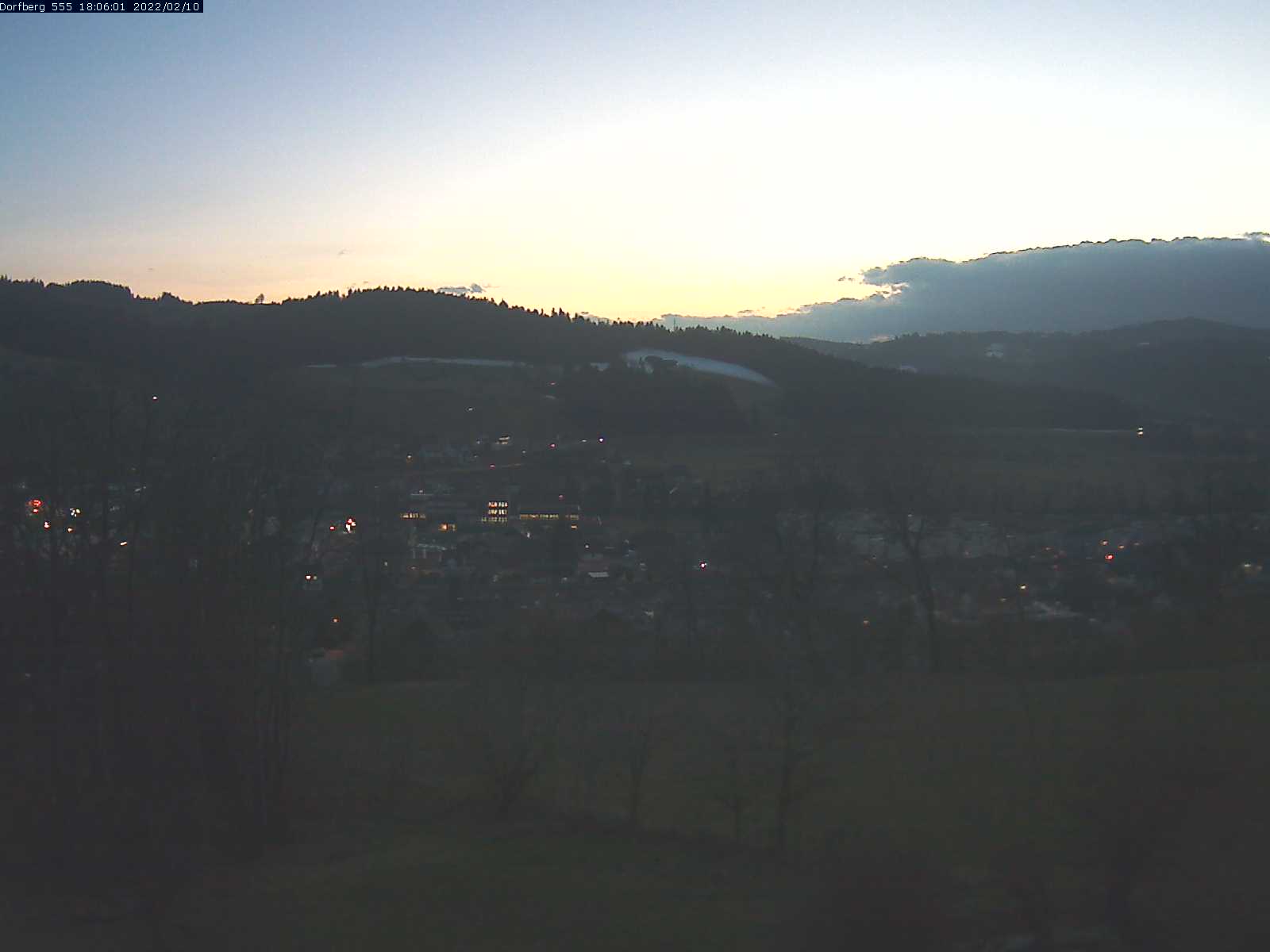Webcam-Bild: Aussicht vom Dorfberg in Langnau 20220210-180601