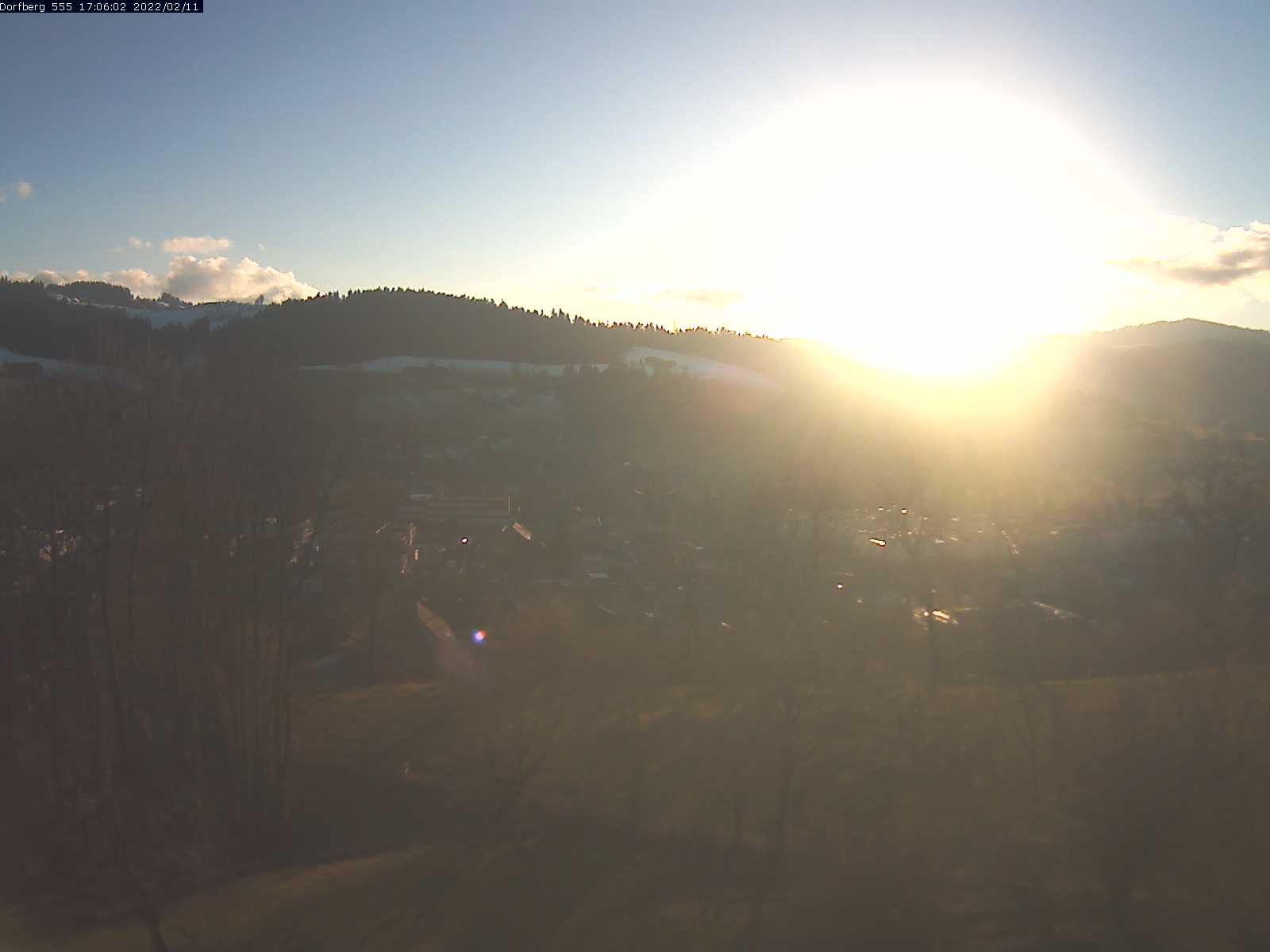 Webcam-Bild: Aussicht vom Dorfberg in Langnau 20220211-170601