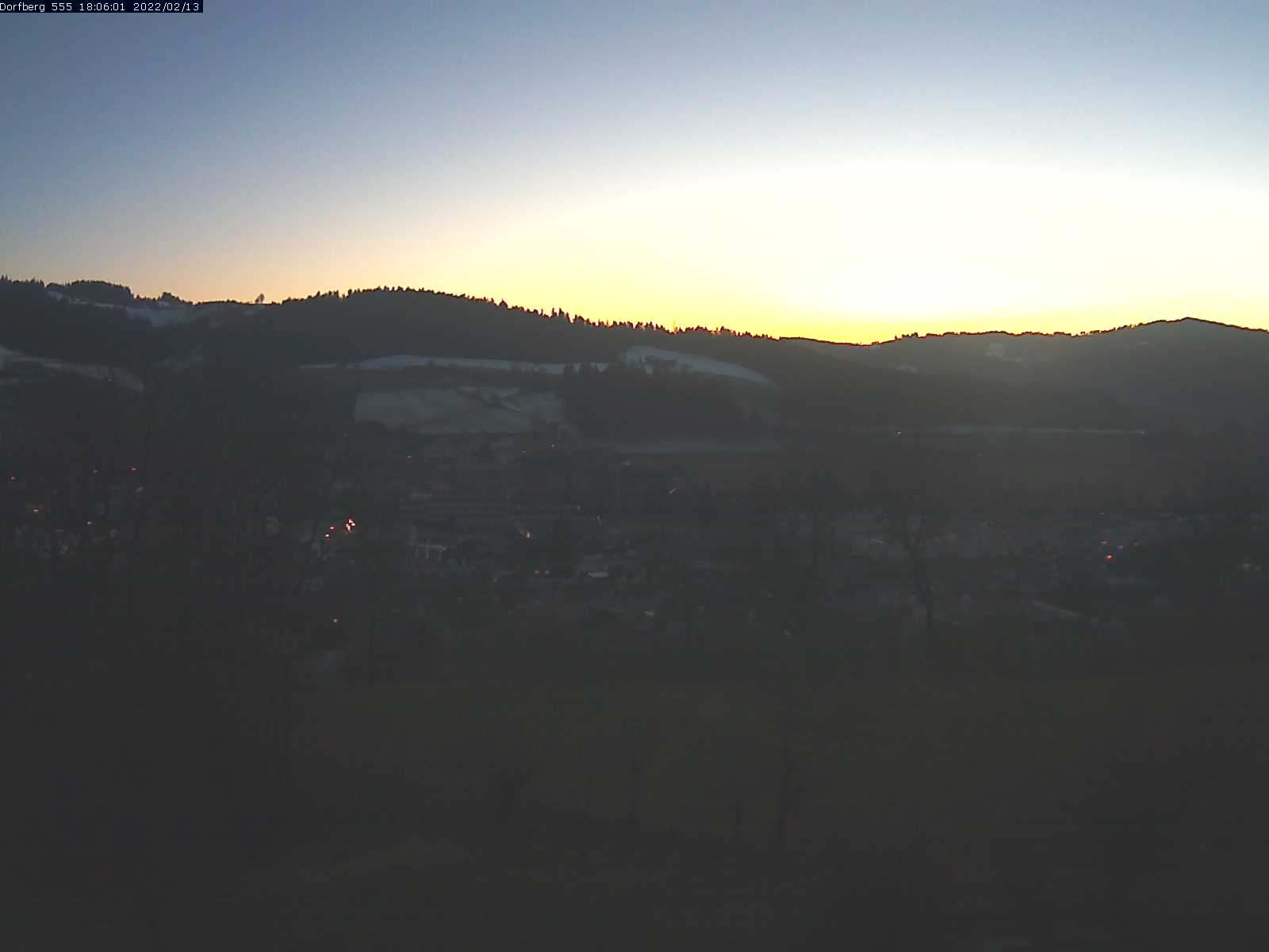 Webcam-Bild: Aussicht vom Dorfberg in Langnau 20220213-180601