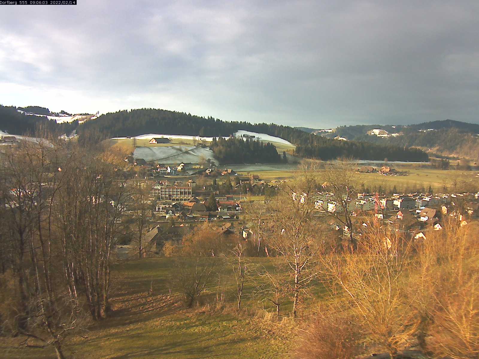 Webcam-Bild: Aussicht vom Dorfberg in Langnau 20220214-090601
