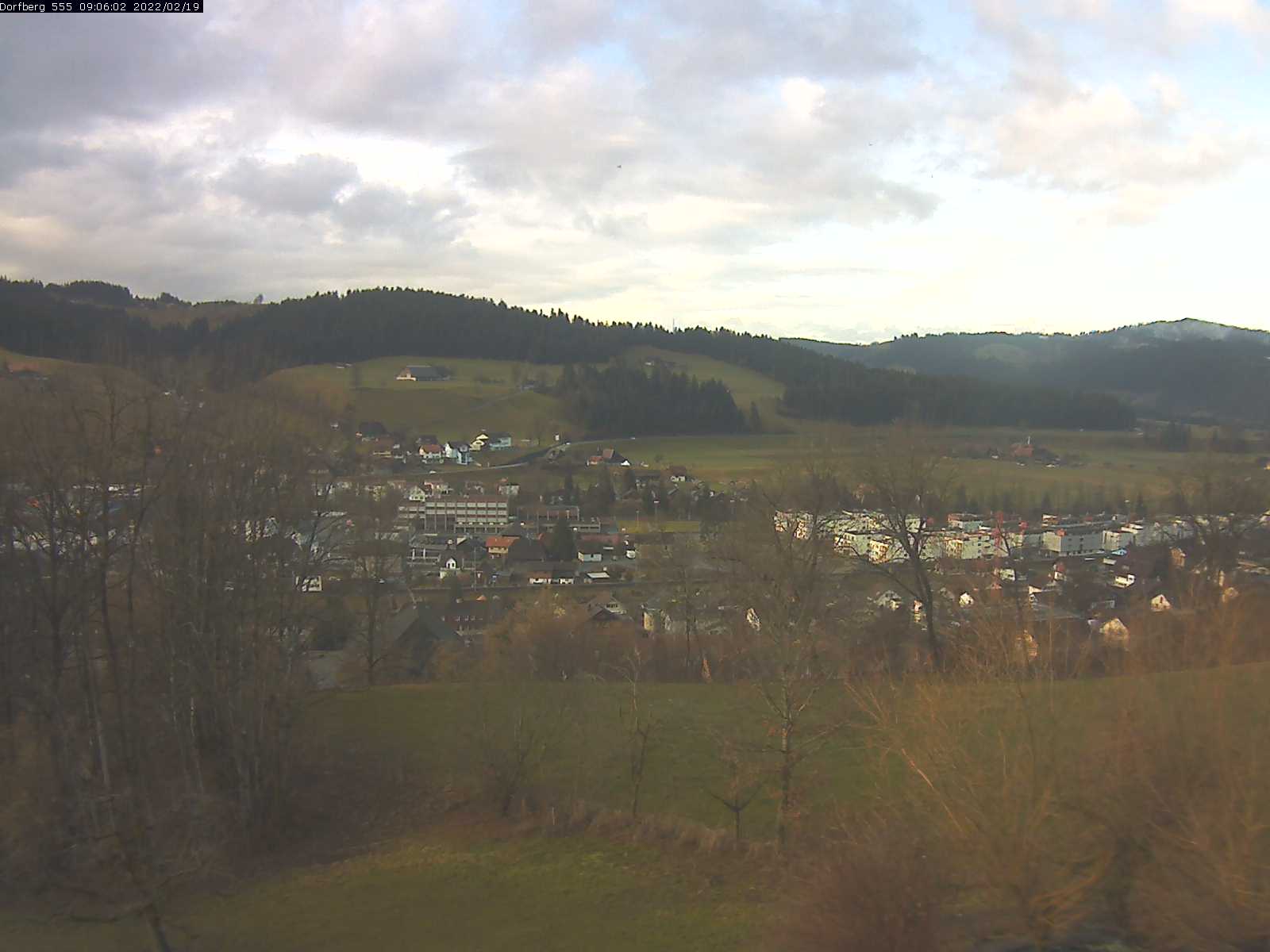 Webcam-Bild: Aussicht vom Dorfberg in Langnau 20220219-090601