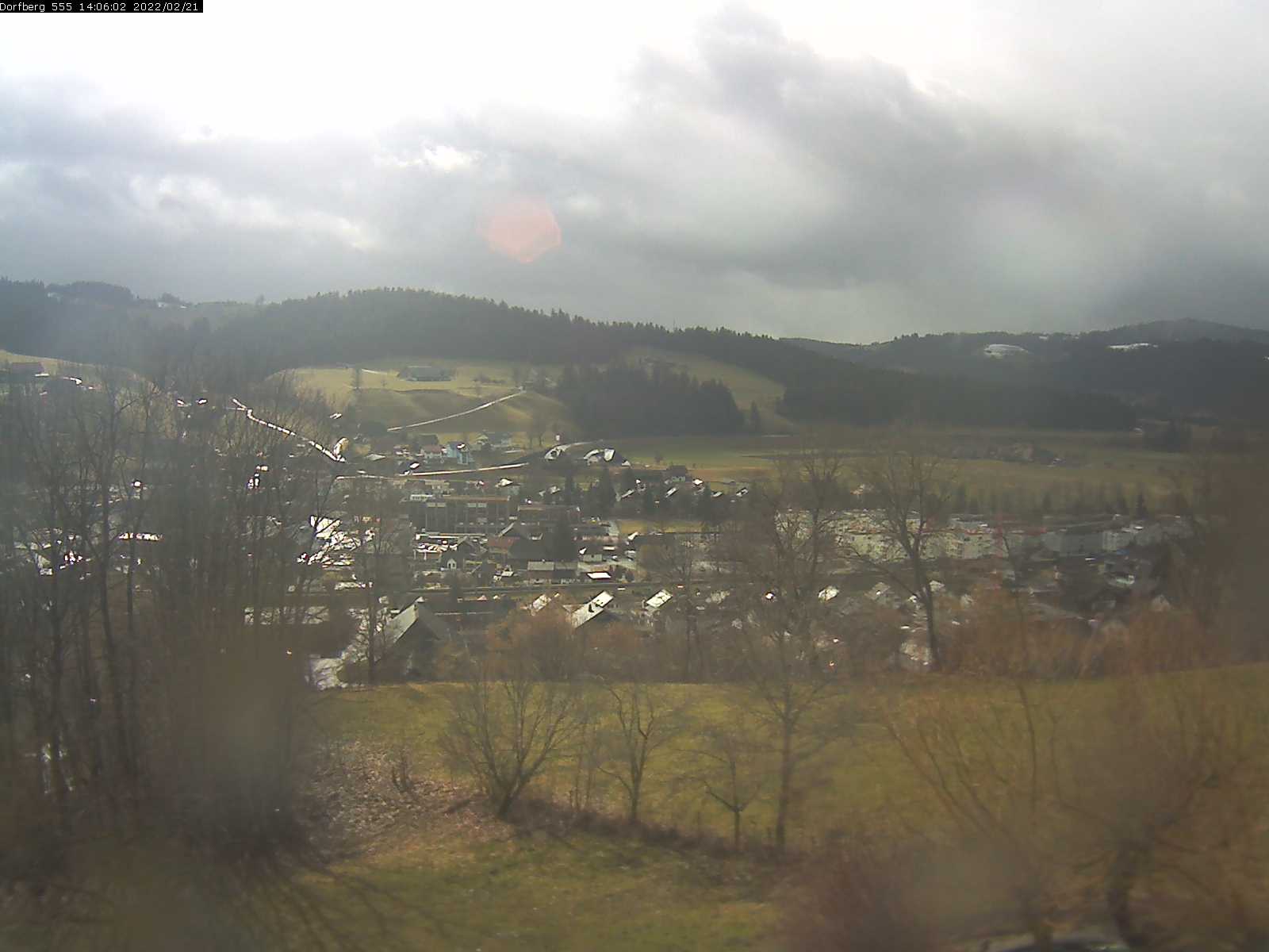 Webcam-Bild: Aussicht vom Dorfberg in Langnau 20220221-140601