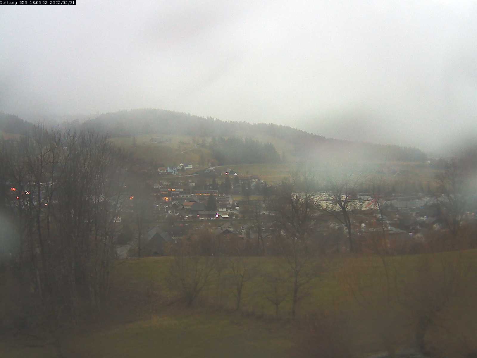 Webcam-Bild: Aussicht vom Dorfberg in Langnau 20220221-180601