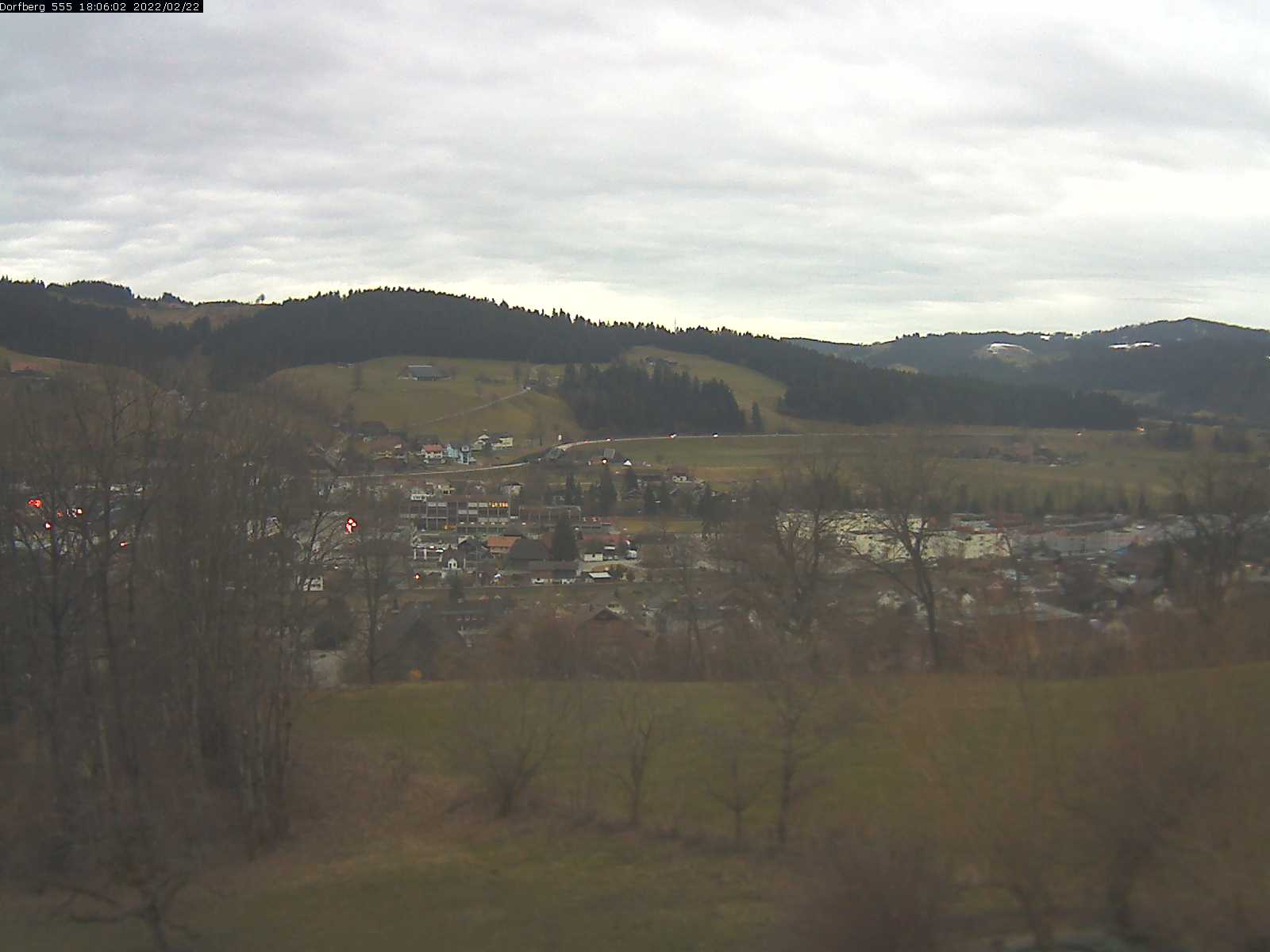 Webcam-Bild: Aussicht vom Dorfberg in Langnau 20220222-180601