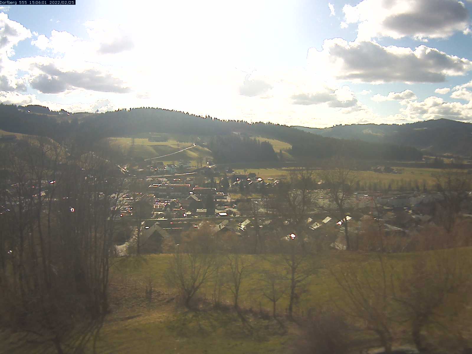 Webcam-Bild: Aussicht vom Dorfberg in Langnau 20220225-150601