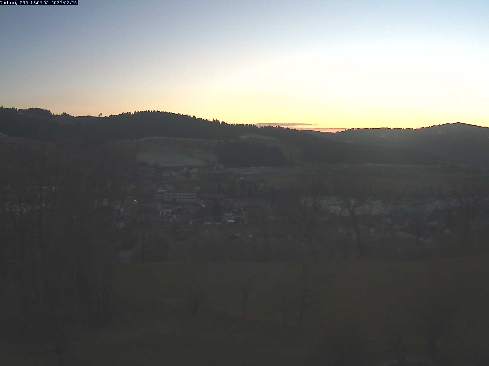 Webcam-Bild: Aussicht vom Dorfberg in Langnau 20220226-180601