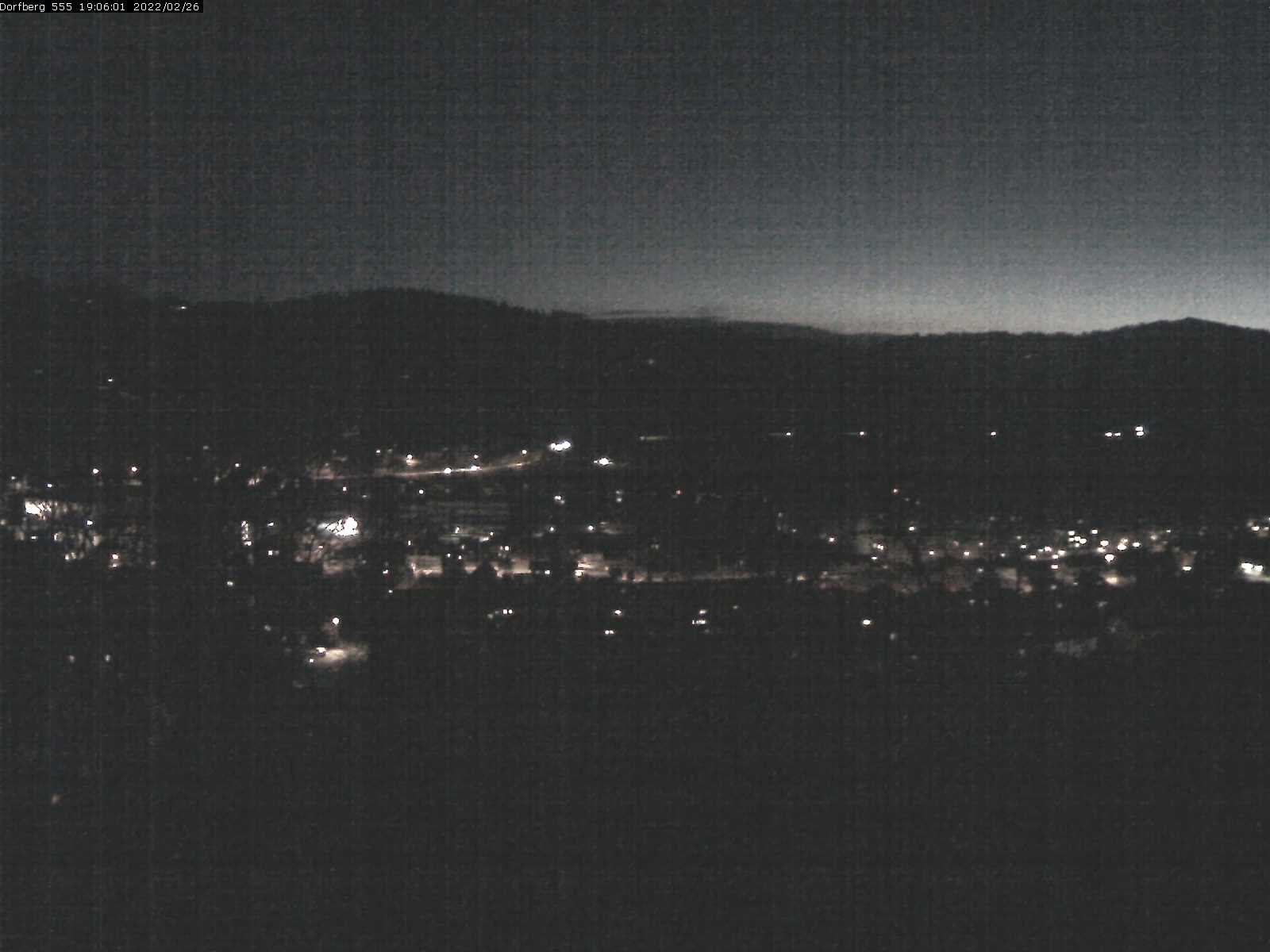 Webcam-Bild: Aussicht vom Dorfberg in Langnau 20220226-190601