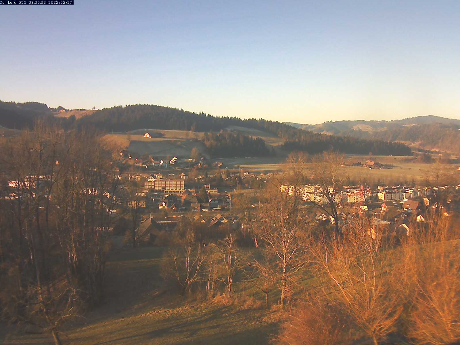 Webcam-Bild: Aussicht vom Dorfberg in Langnau 20220227-080601