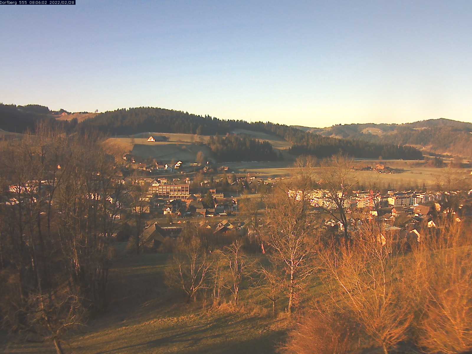 Webcam-Bild: Aussicht vom Dorfberg in Langnau 20220228-080601