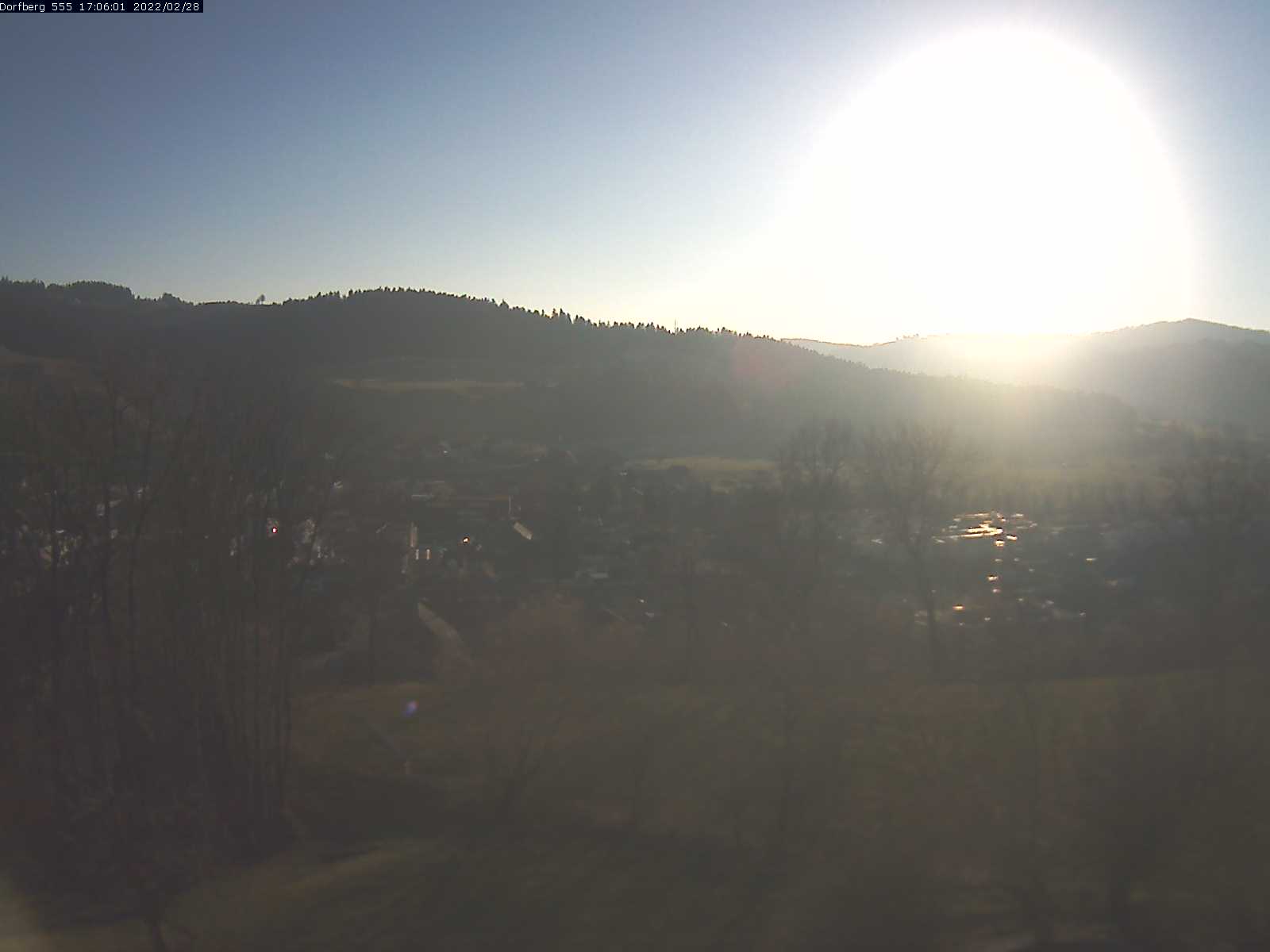 Webcam-Bild: Aussicht vom Dorfberg in Langnau 20220228-170601