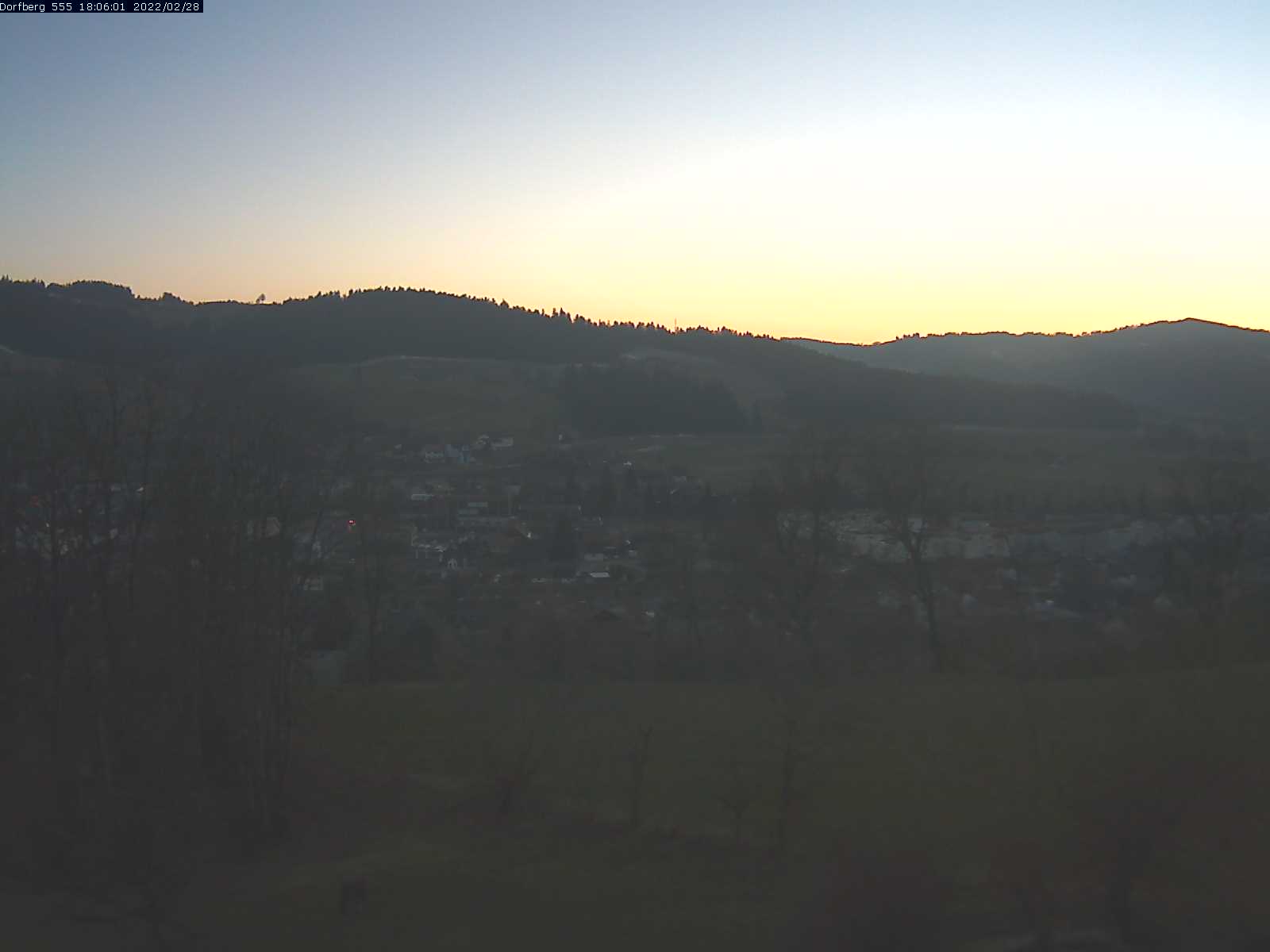 Webcam-Bild: Aussicht vom Dorfberg in Langnau 20220228-180601