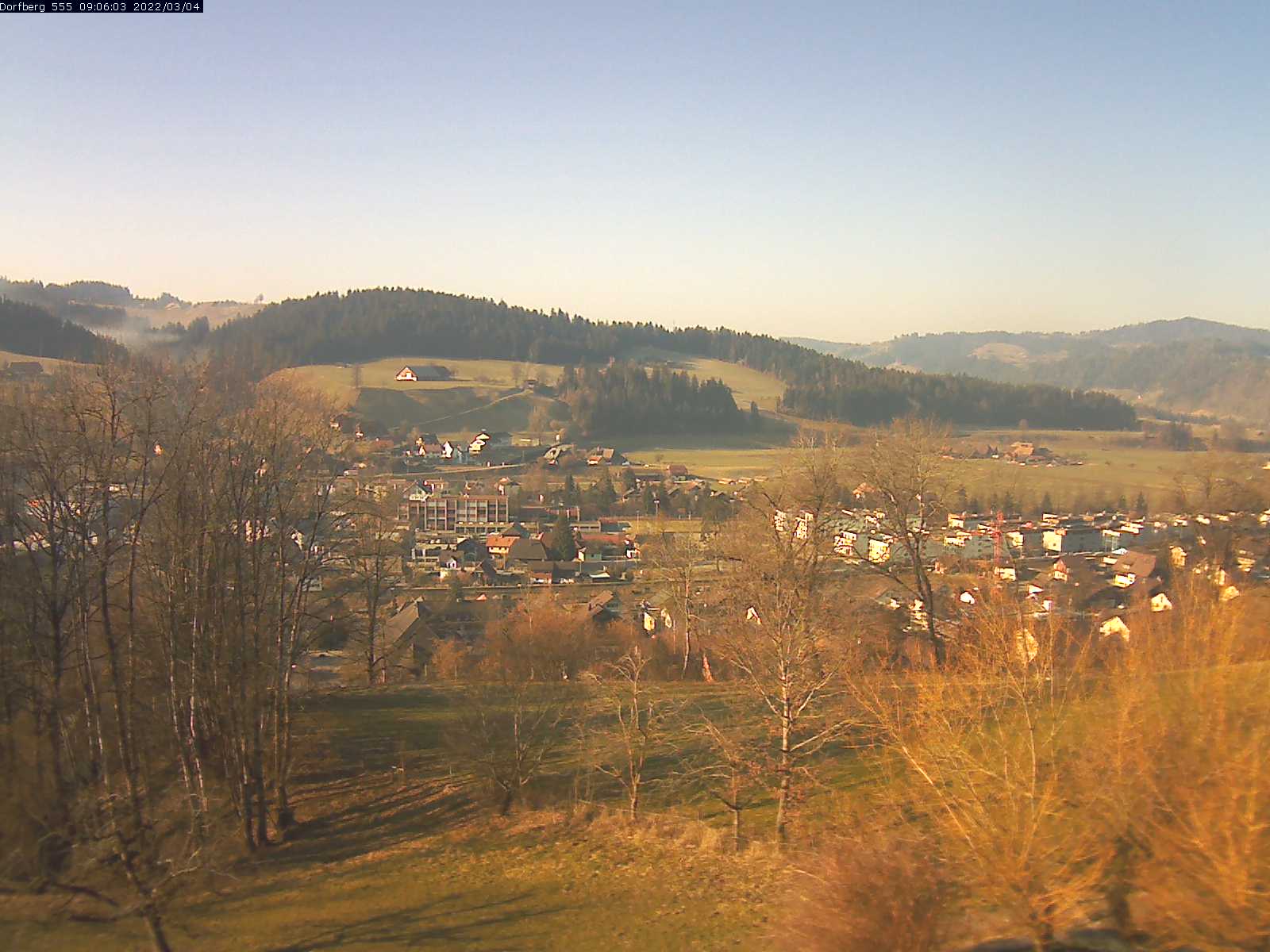 Webcam-Bild: Aussicht vom Dorfberg in Langnau 20220304-090601
