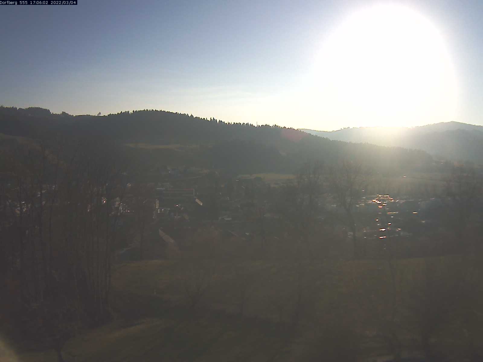 Webcam-Bild: Aussicht vom Dorfberg in Langnau 20220304-170601