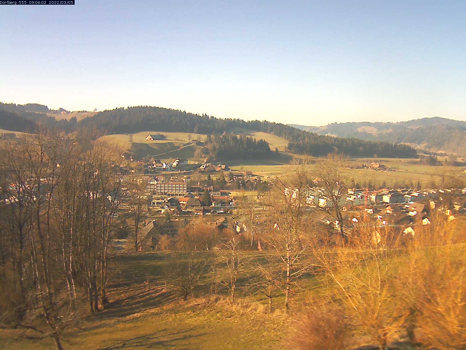 Webcam-Bild: Aussicht vom Dorfberg in Langnau 20220305-090601