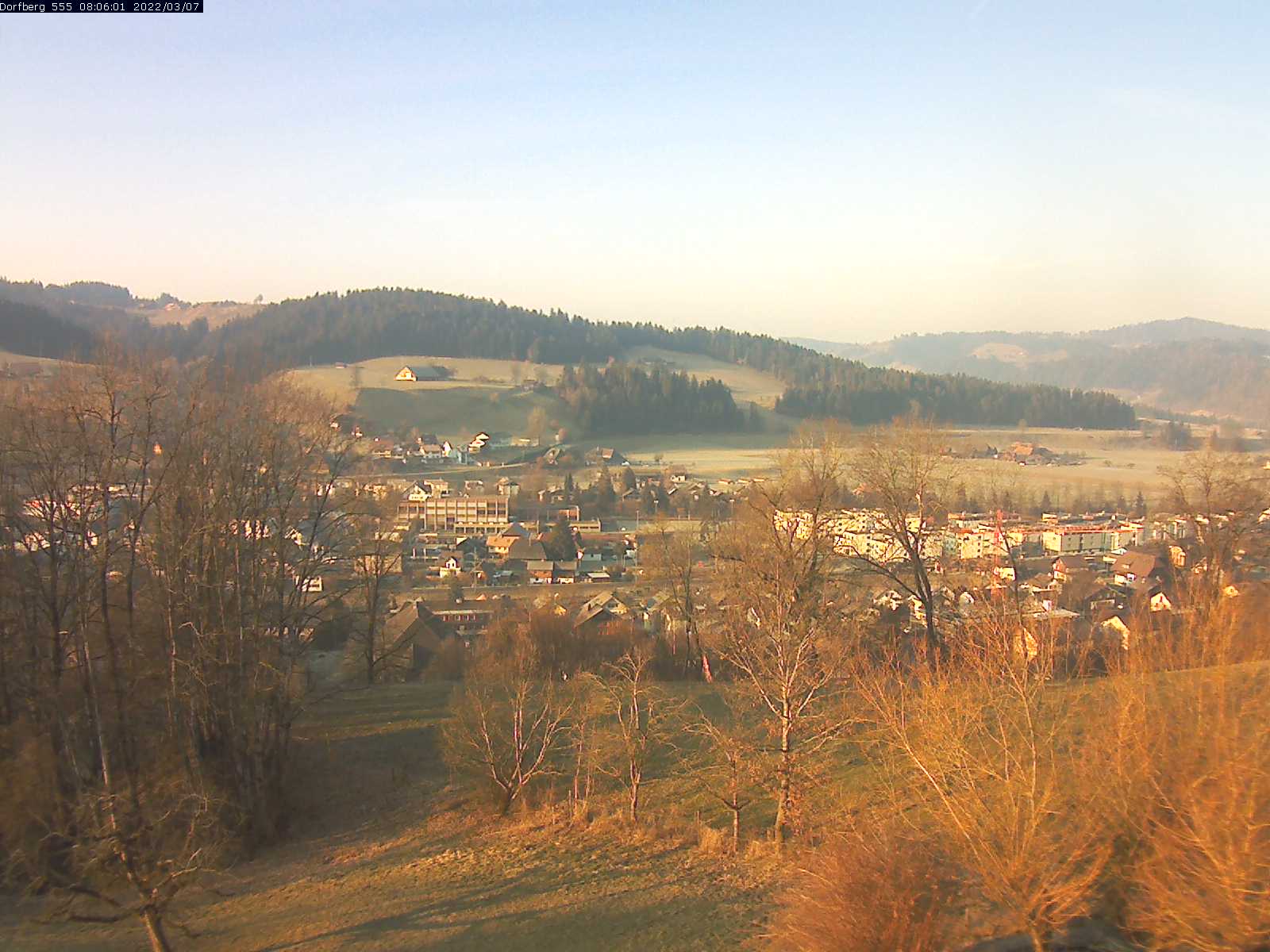 Webcam-Bild: Aussicht vom Dorfberg in Langnau 20220307-080601
