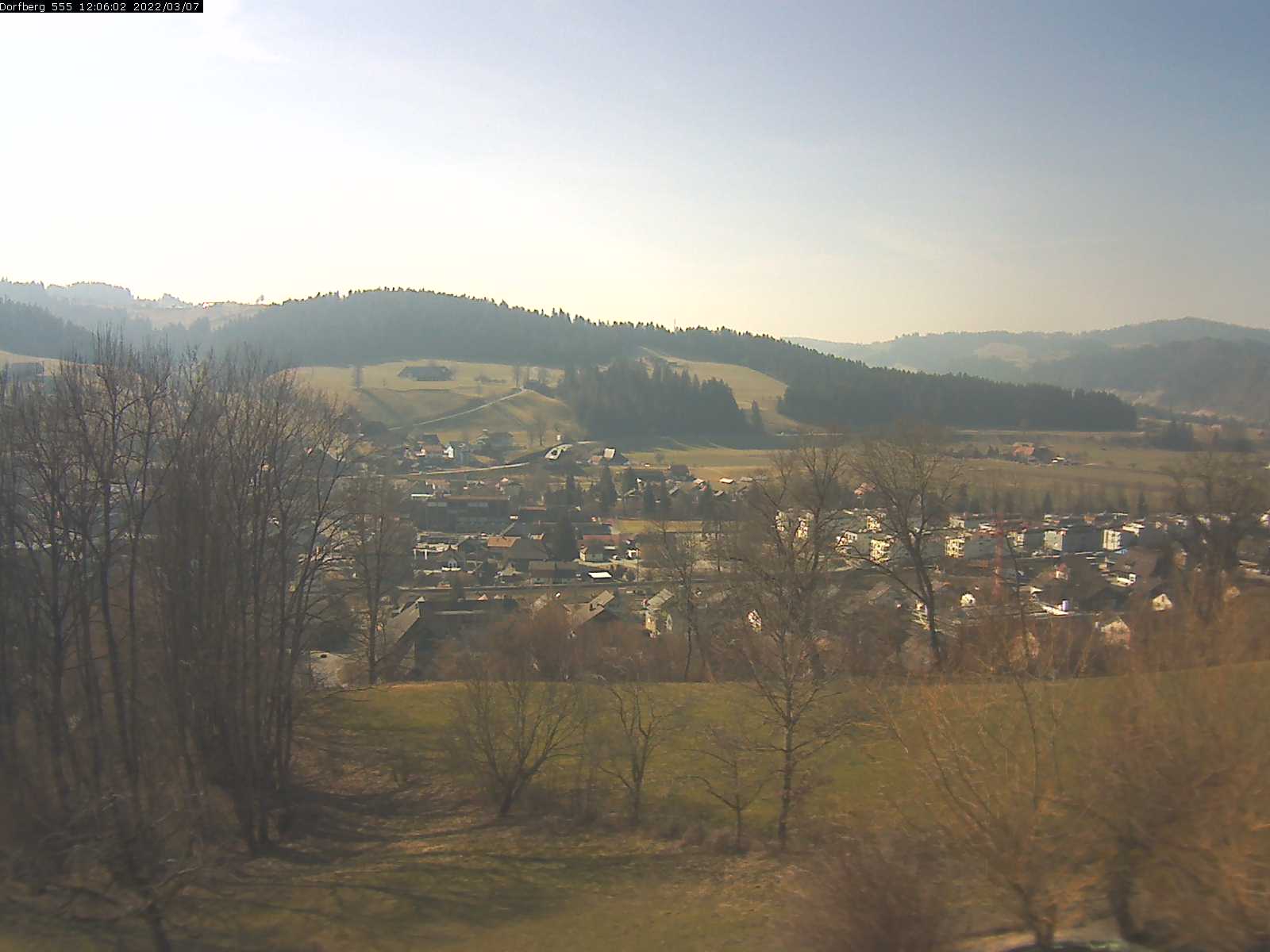 Webcam-Bild: Aussicht vom Dorfberg in Langnau 20220307-120602