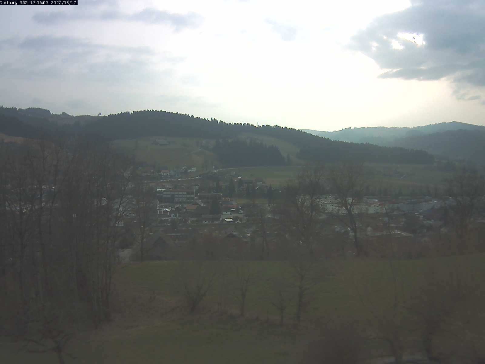 Webcam-Bild: Aussicht vom Dorfberg in Langnau 20220317-170601