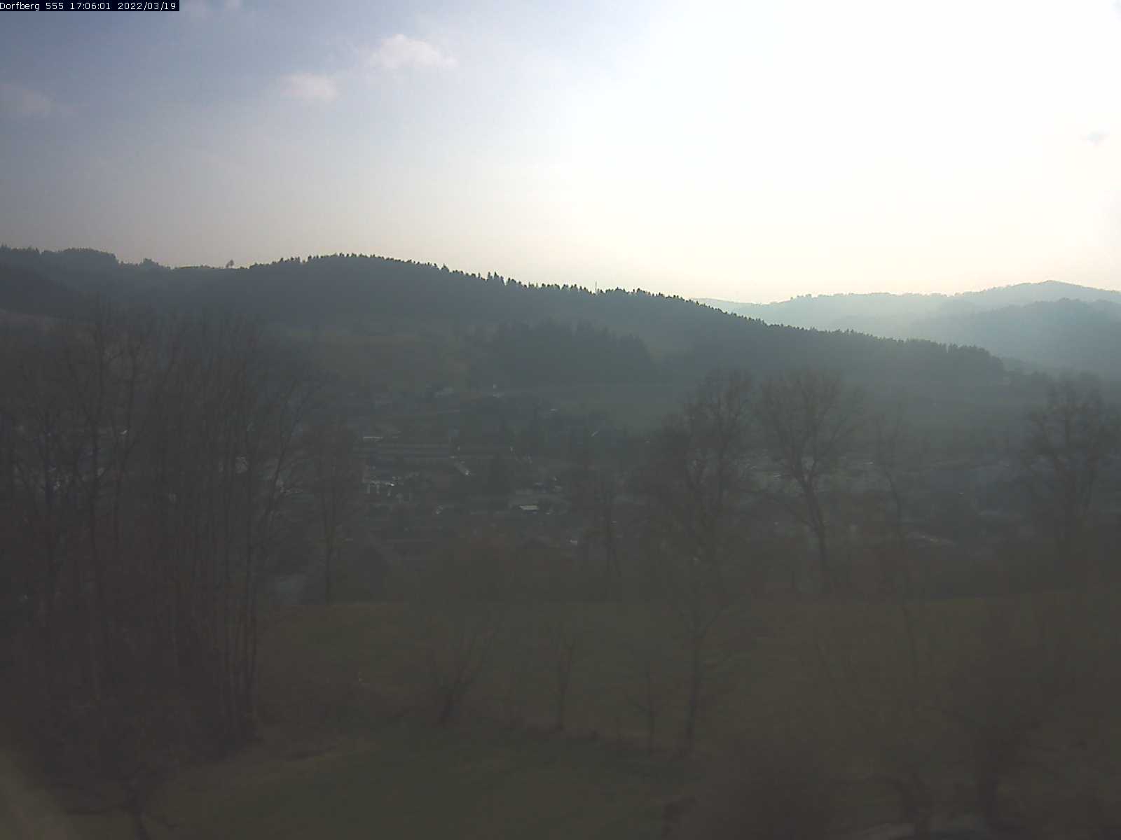 Webcam-Bild: Aussicht vom Dorfberg in Langnau 20220319-170601