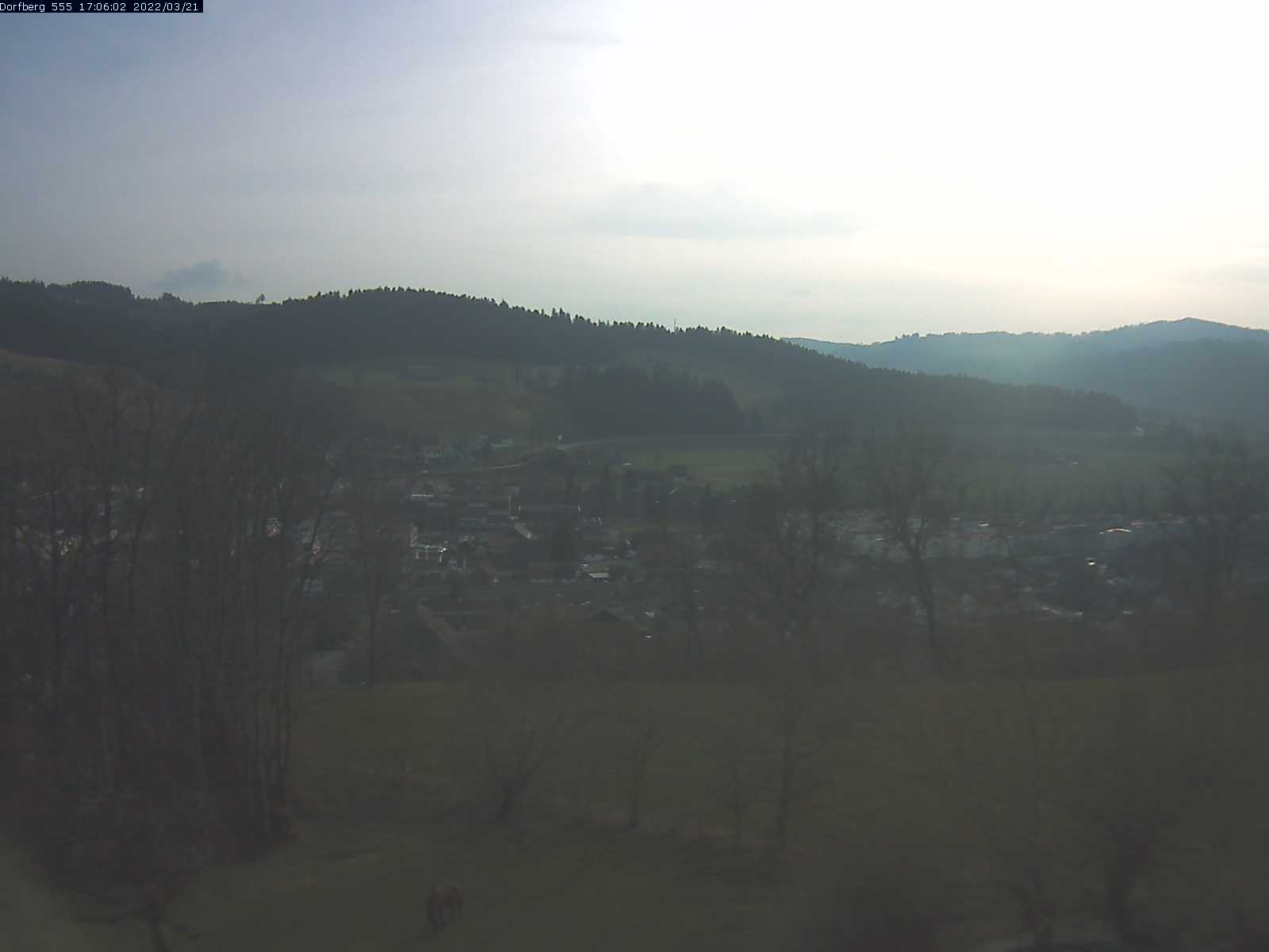 Webcam-Bild: Aussicht vom Dorfberg in Langnau 20220321-170601
