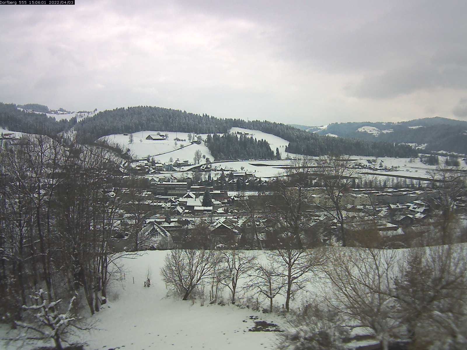 Webcam-Bild: Aussicht vom Dorfberg in Langnau 20220403-150601