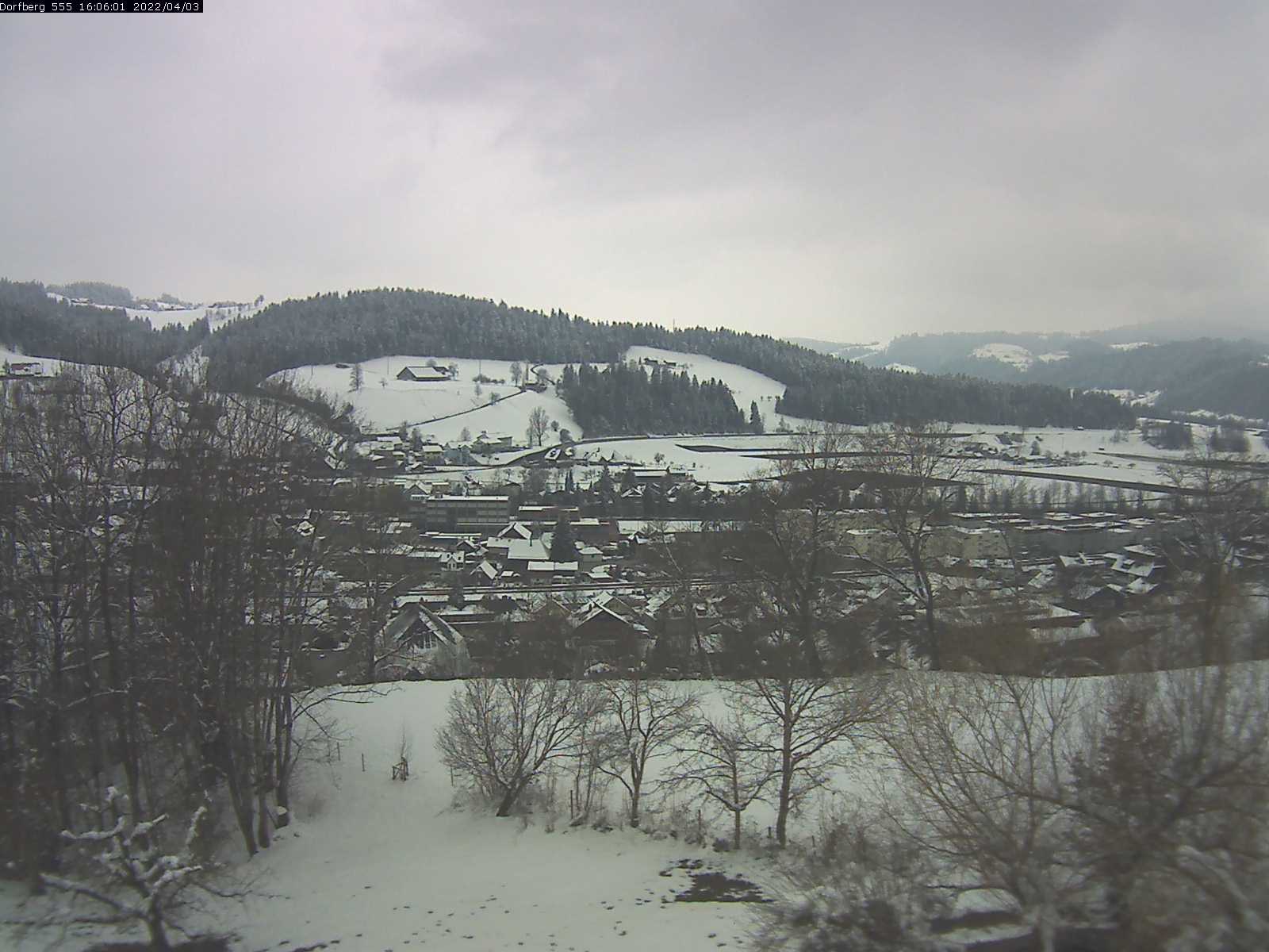 Webcam-Bild: Aussicht vom Dorfberg in Langnau 20220403-160601