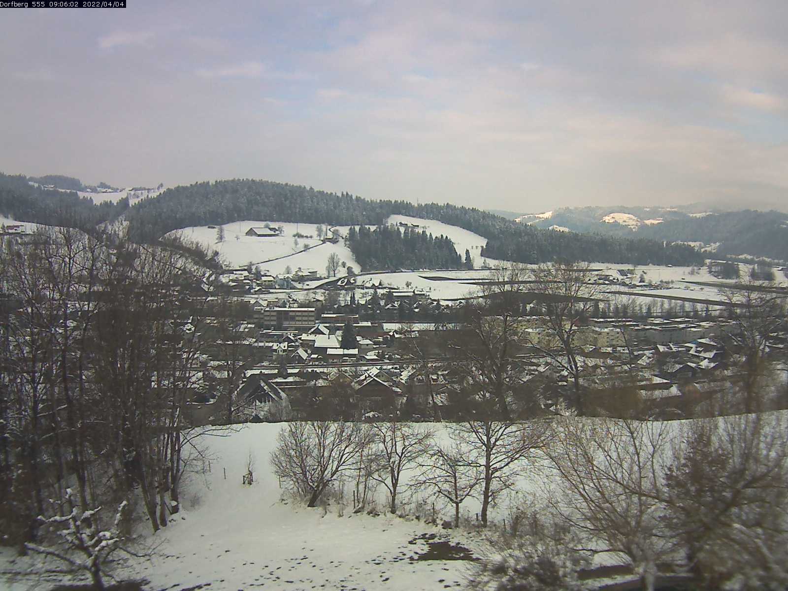 Webcam-Bild: Aussicht vom Dorfberg in Langnau 20220404-090601