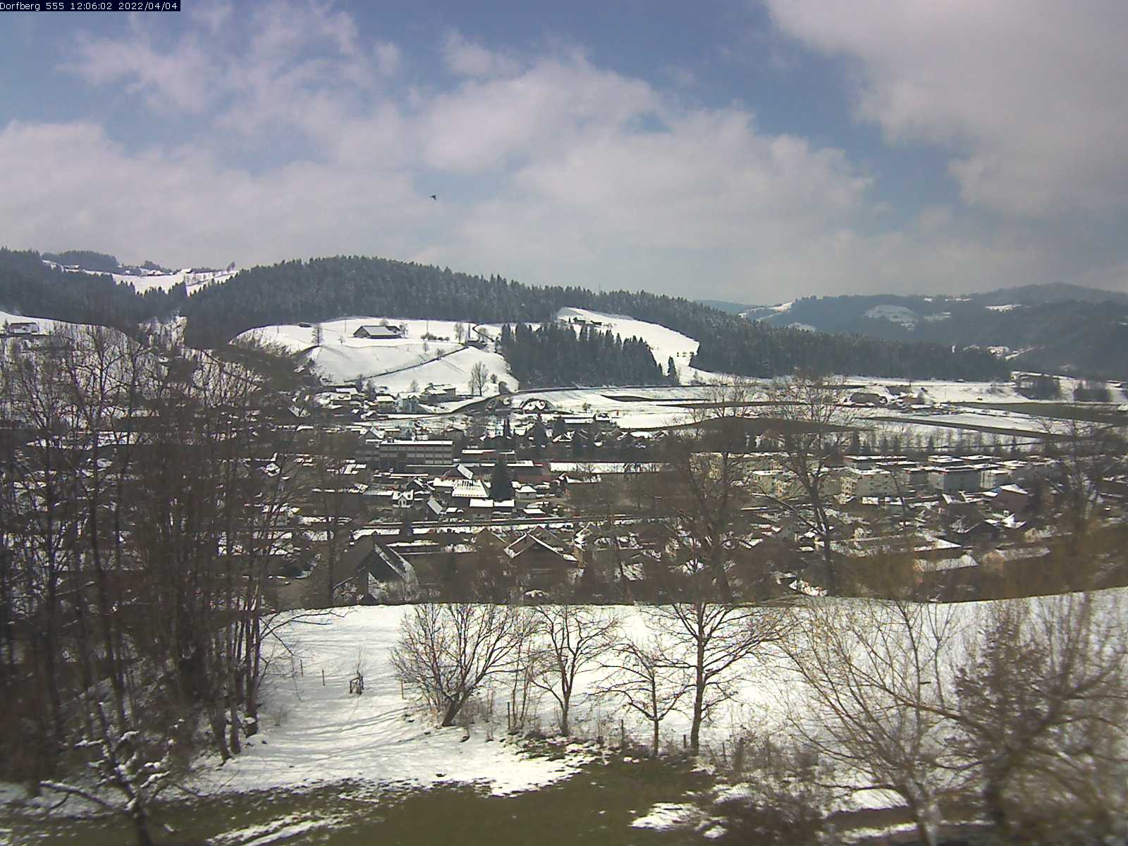 Webcam-Bild: Aussicht vom Dorfberg in Langnau 20220404-120601