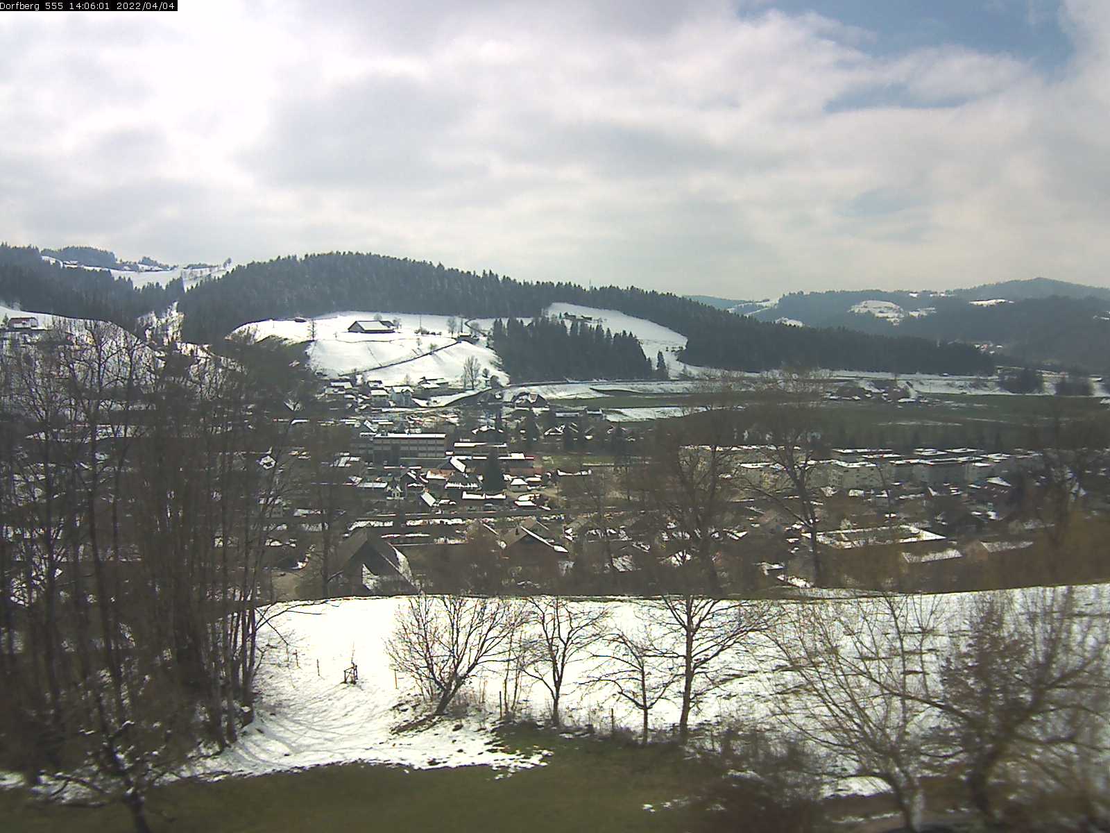 Webcam-Bild: Aussicht vom Dorfberg in Langnau 20220404-140601