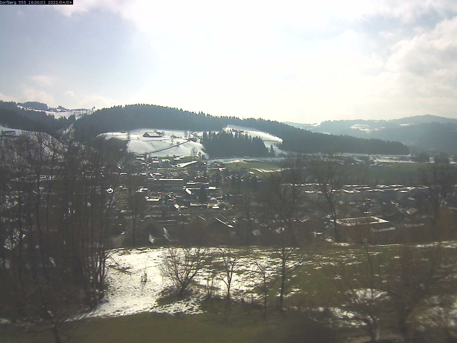 Webcam-Bild: Aussicht vom Dorfberg in Langnau 20220404-160601