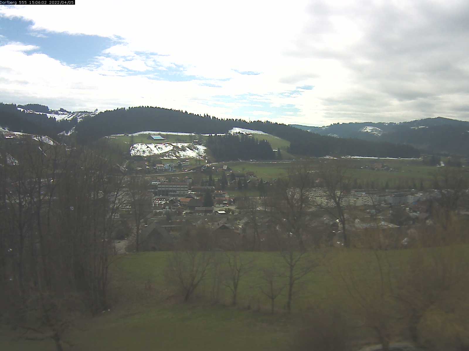 Webcam-Bild: Aussicht vom Dorfberg in Langnau 20220405-150602