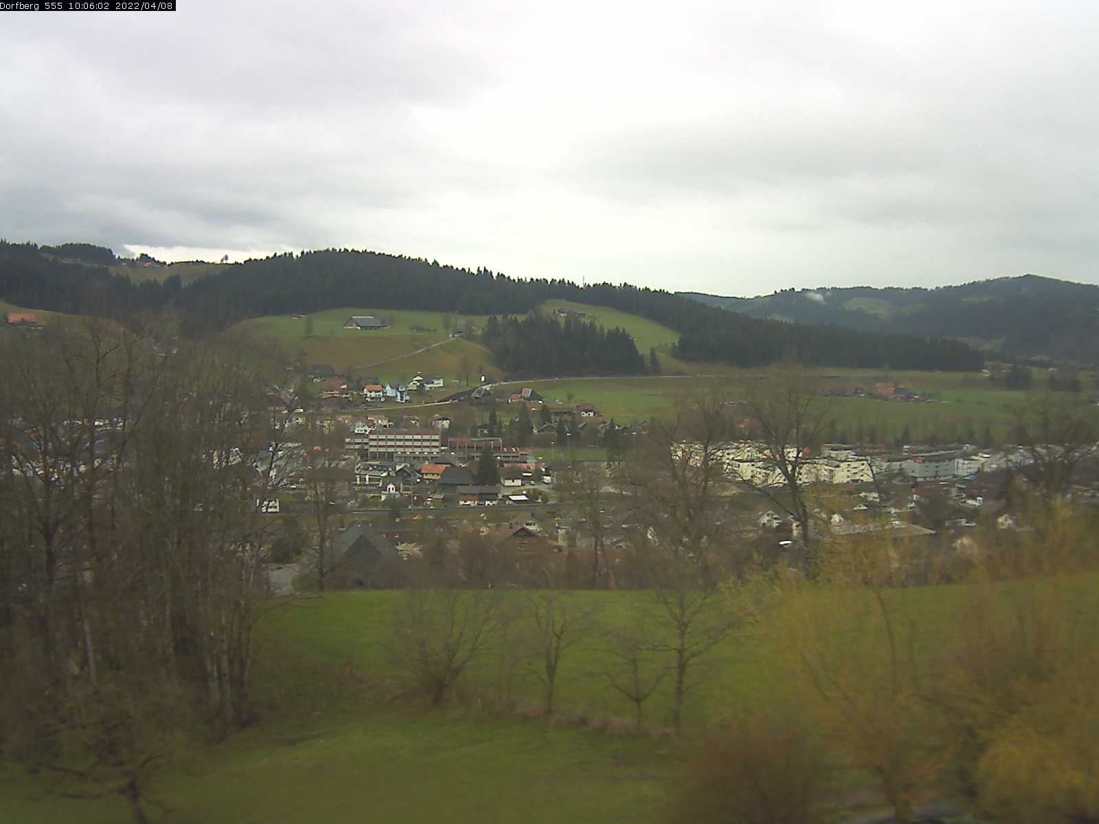 Webcam-Bild: Aussicht vom Dorfberg in Langnau 20220408-100601
