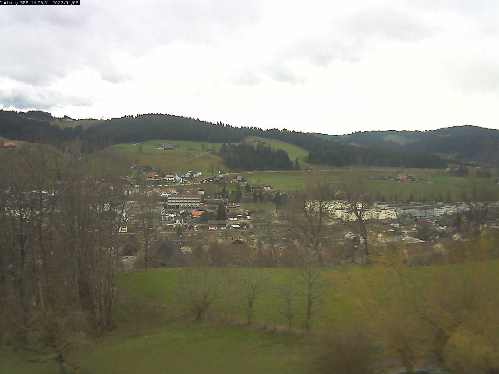 Webcam-Bild: Aussicht vom Dorfberg in Langnau 20220408-140601