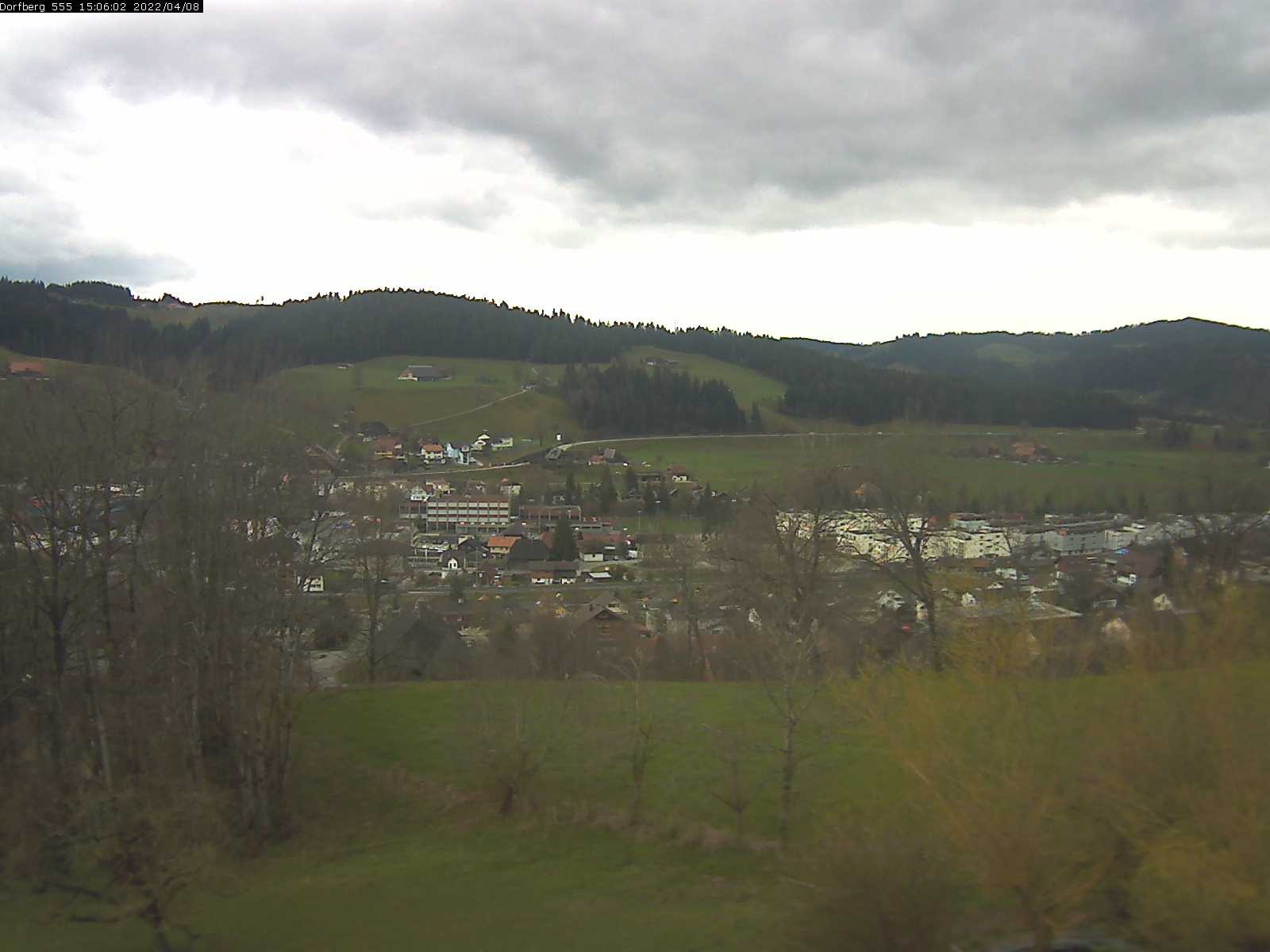 Webcam-Bild: Aussicht vom Dorfberg in Langnau 20220408-150601