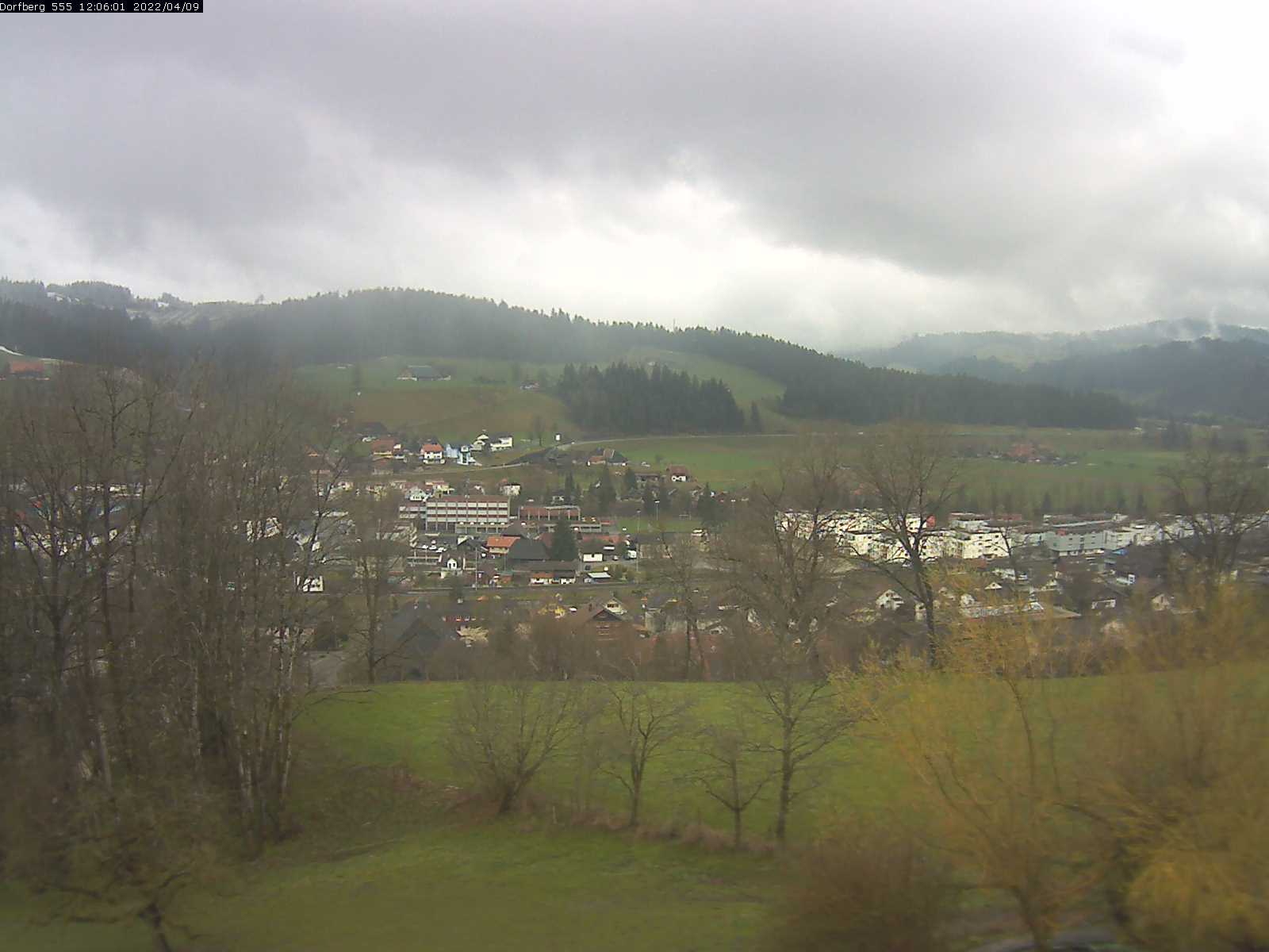Webcam-Bild: Aussicht vom Dorfberg in Langnau 20220409-120601