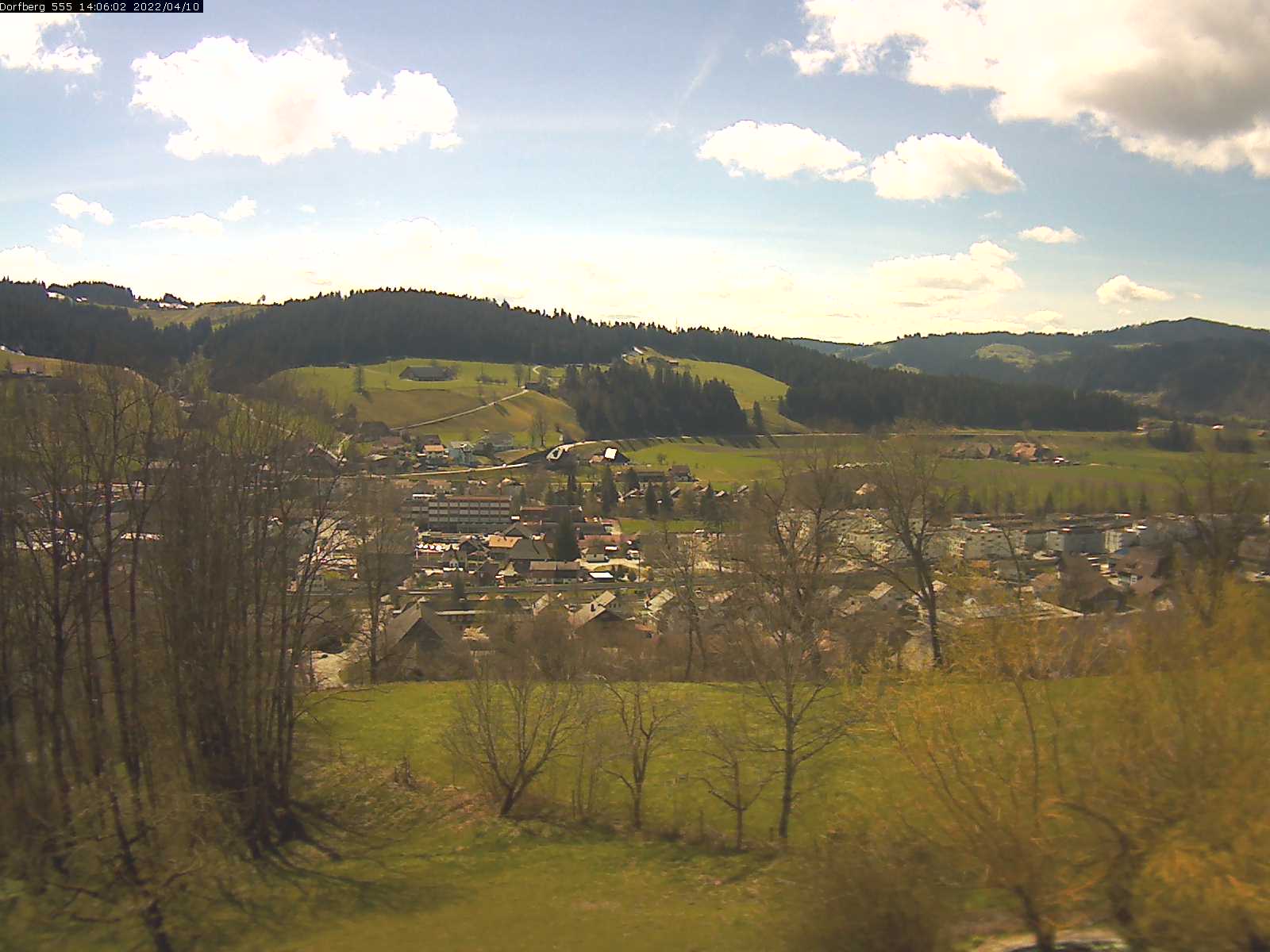 Webcam-Bild: Aussicht vom Dorfberg in Langnau 20220410-140601