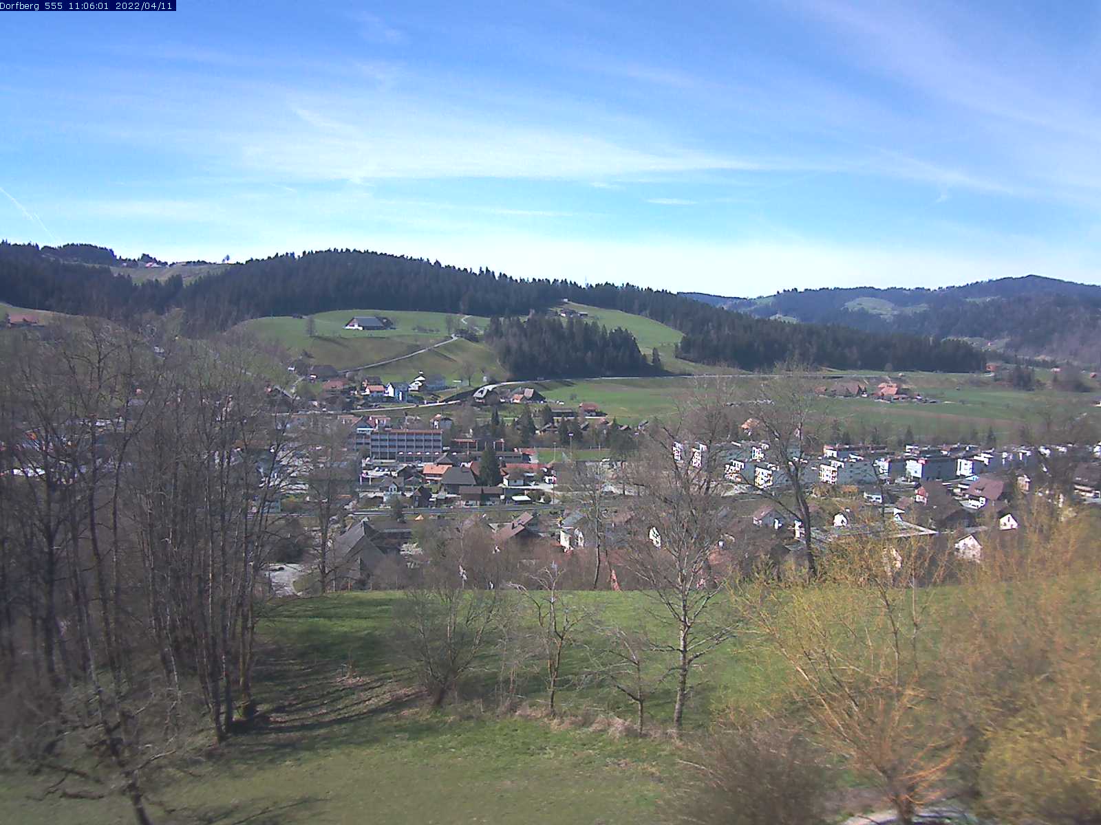 Webcam-Bild: Aussicht vom Dorfberg in Langnau 20220411-110601
