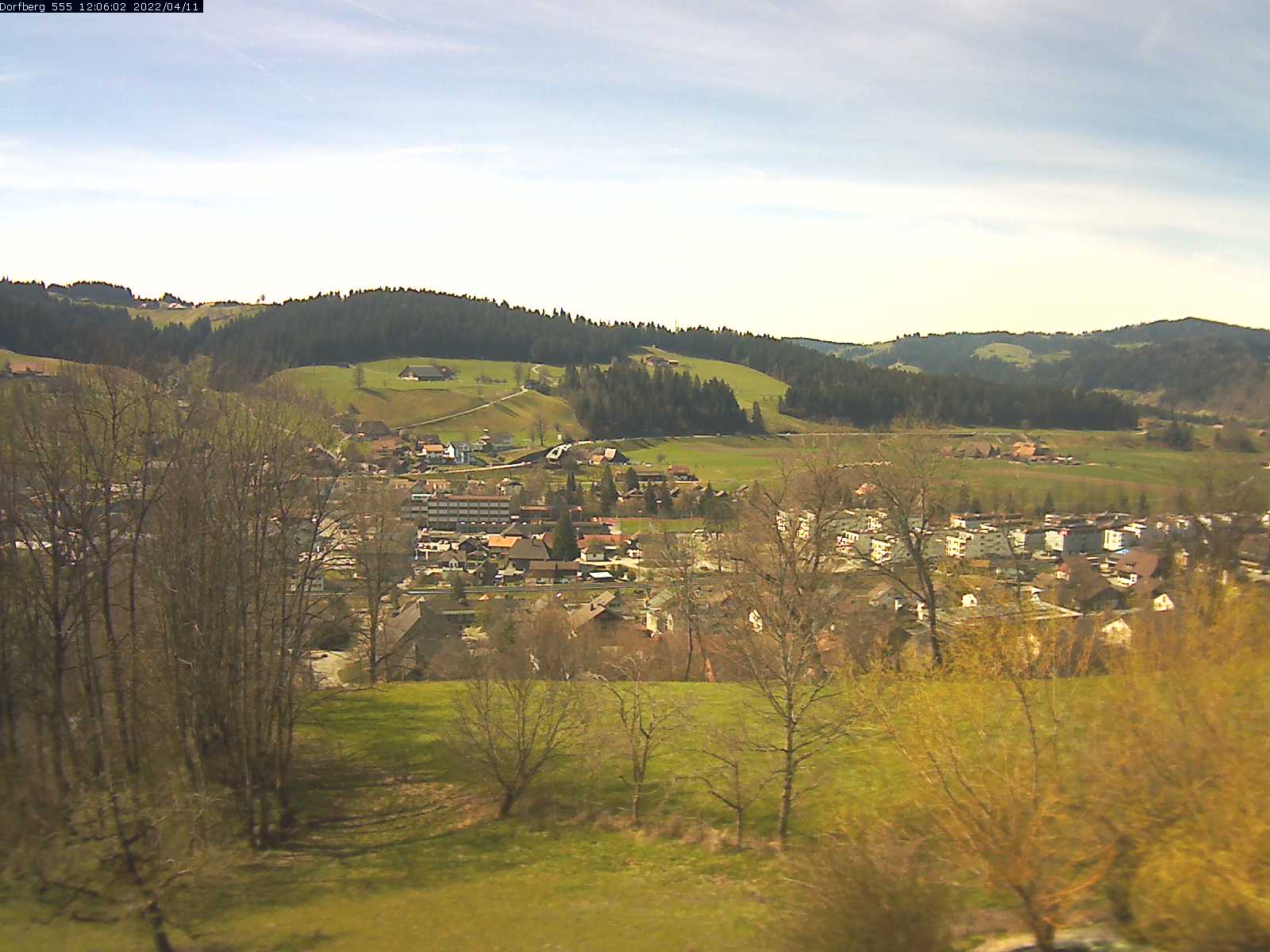 Webcam-Bild: Aussicht vom Dorfberg in Langnau 20220411-120601