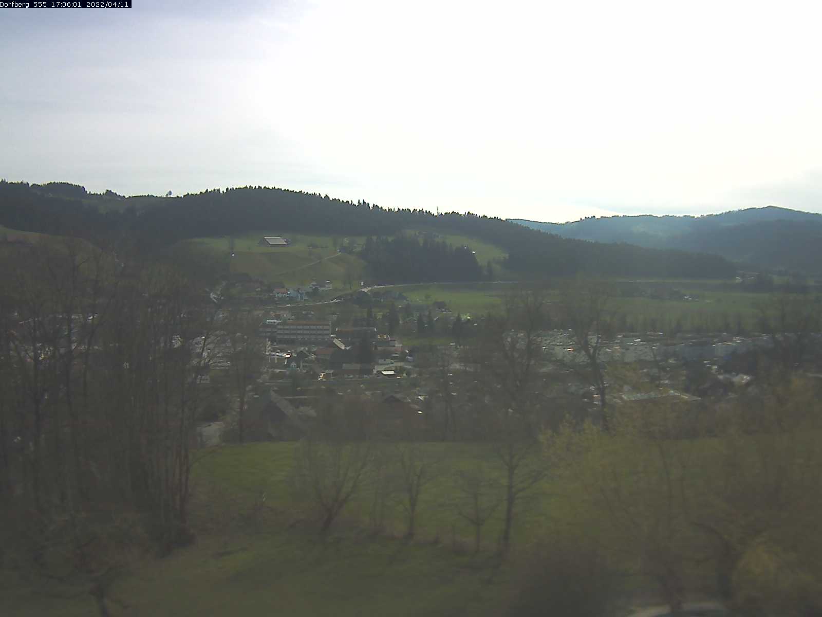 Webcam-Bild: Aussicht vom Dorfberg in Langnau 20220411-170601