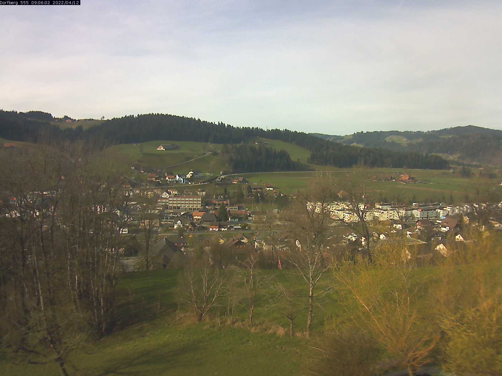Webcam-Bild: Aussicht vom Dorfberg in Langnau 20220412-090601