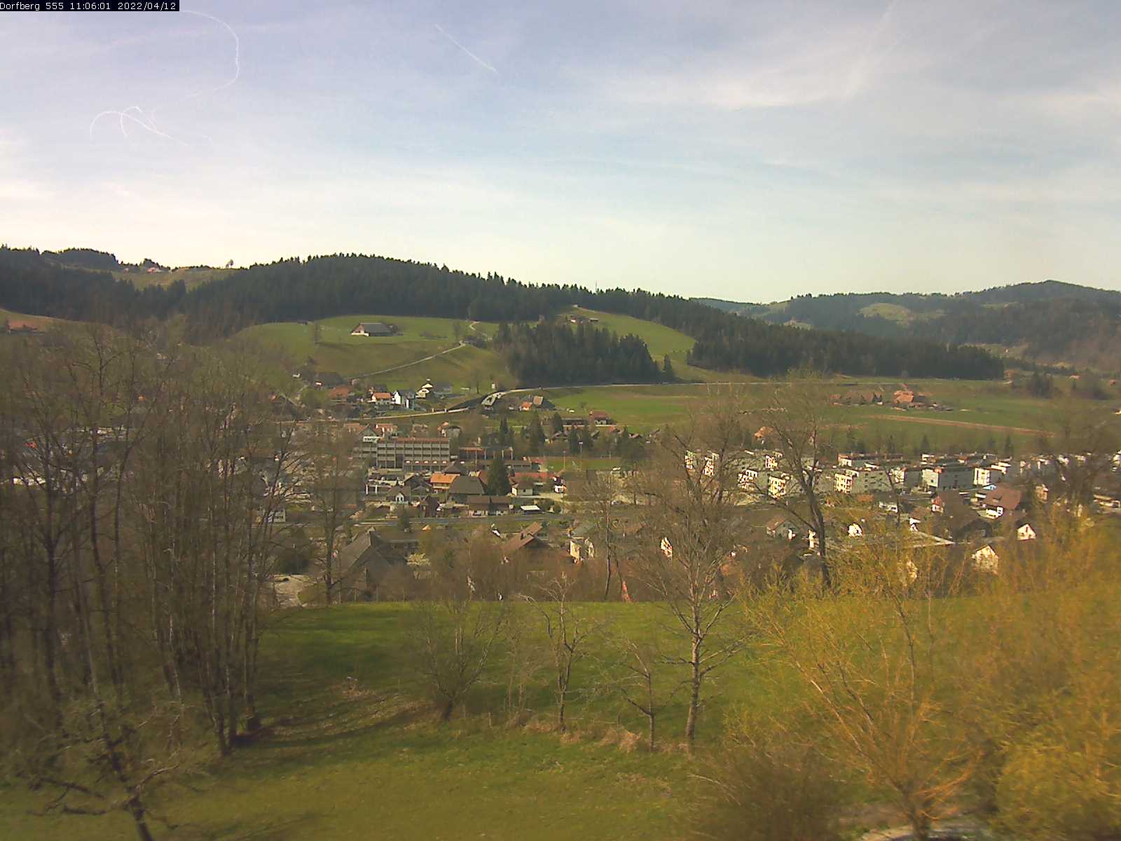 Webcam-Bild: Aussicht vom Dorfberg in Langnau 20220412-110601