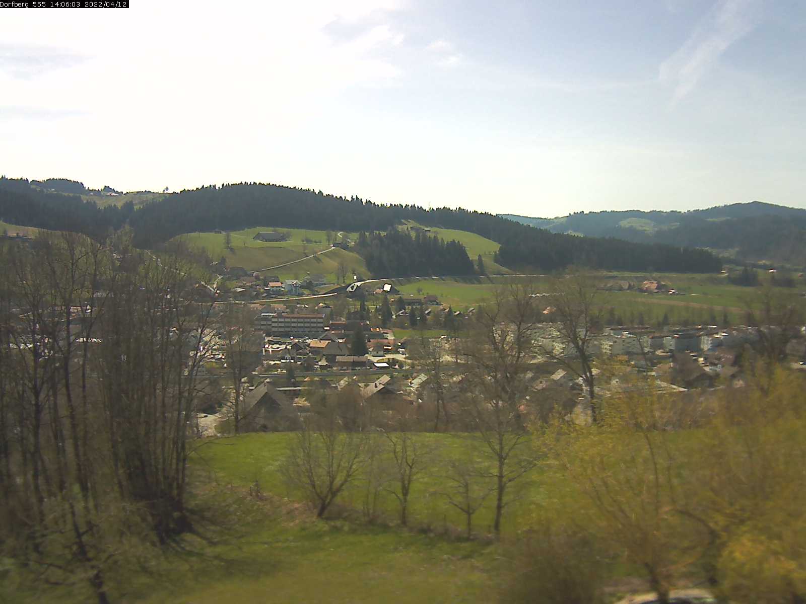 Webcam-Bild: Aussicht vom Dorfberg in Langnau 20220412-140601