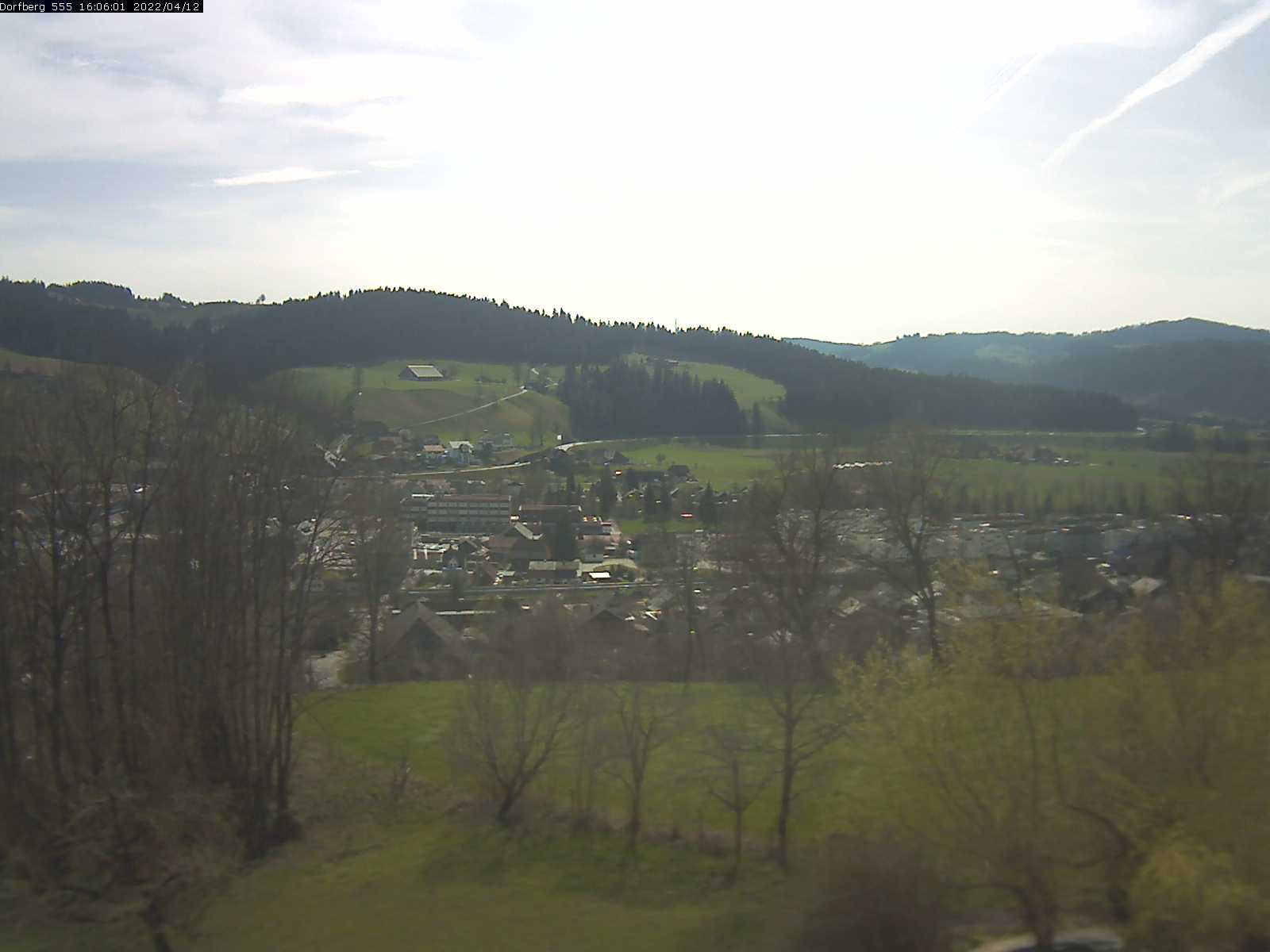 Webcam-Bild: Aussicht vom Dorfberg in Langnau 20220412-160601