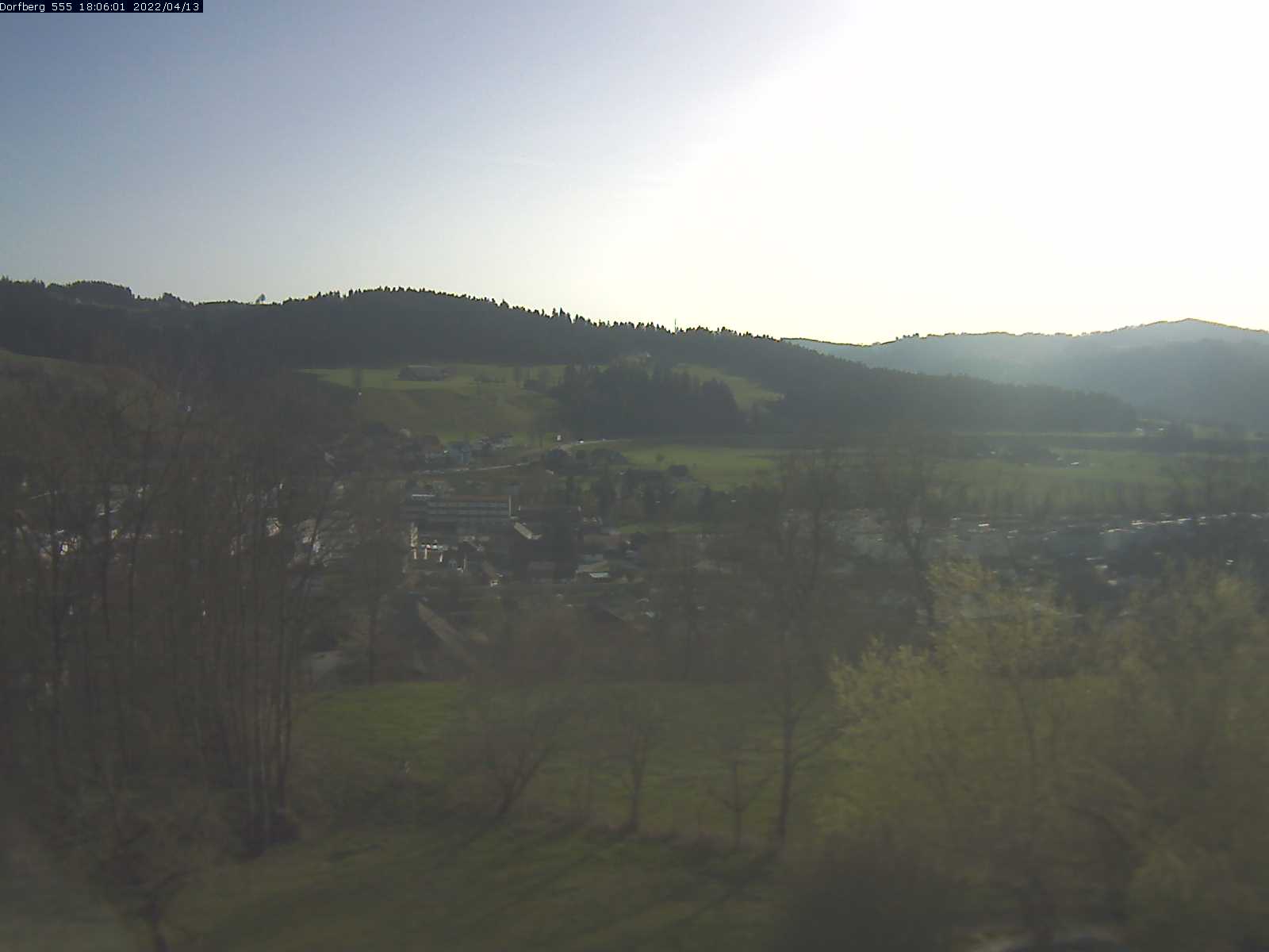 Webcam-Bild: Aussicht vom Dorfberg in Langnau 20220413-180601