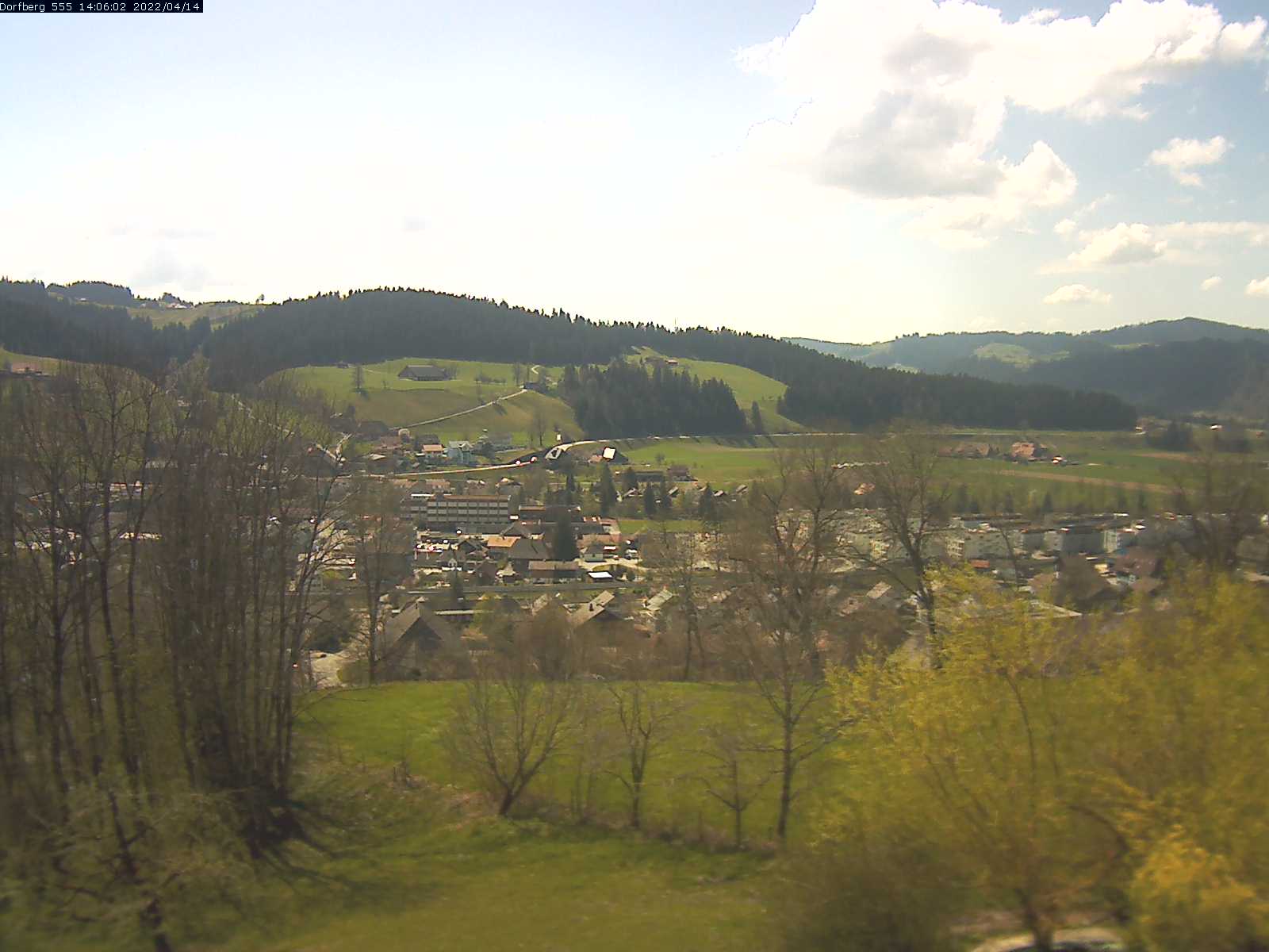 Webcam-Bild: Aussicht vom Dorfberg in Langnau 20220414-140601