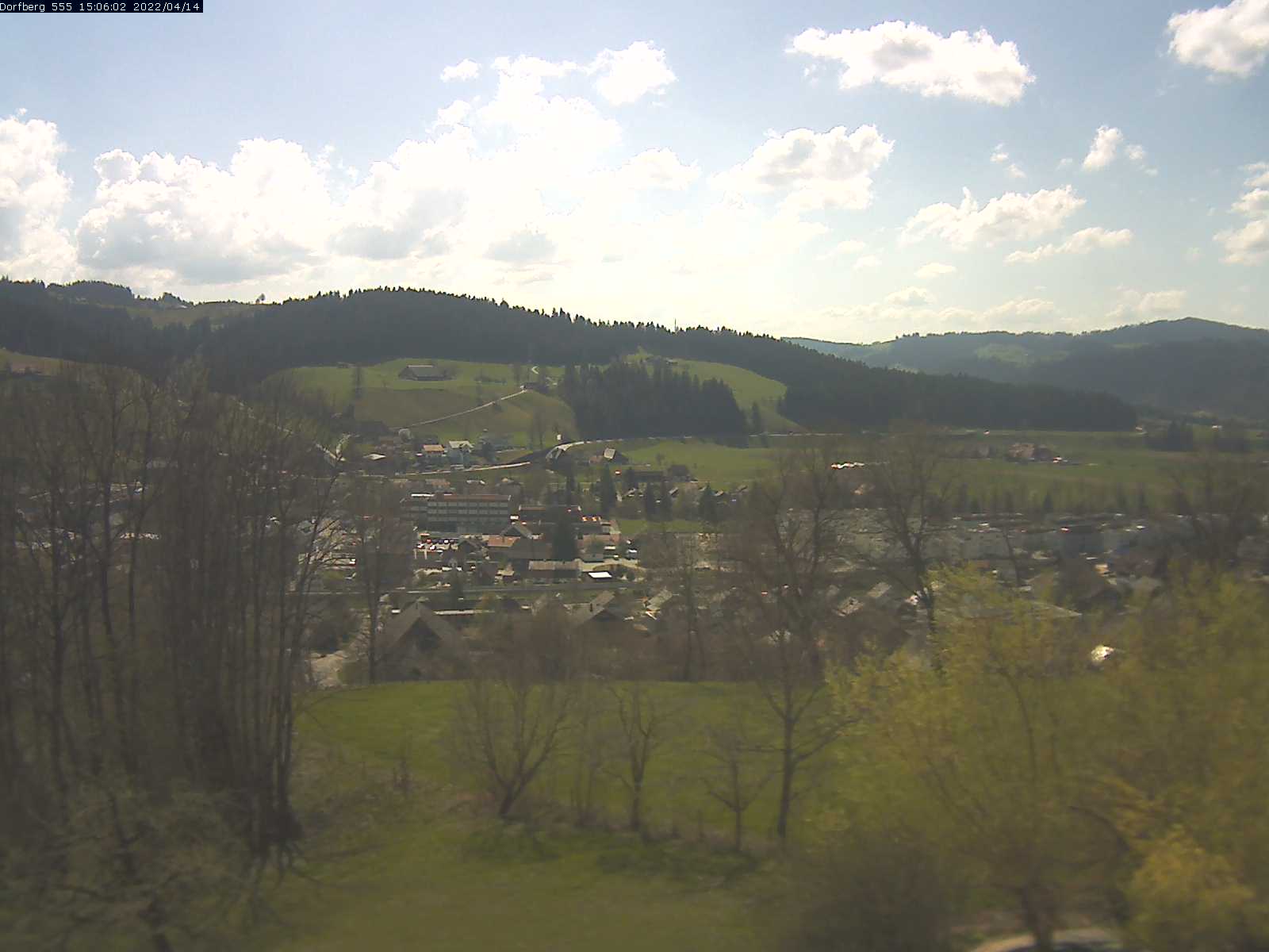 Webcam-Bild: Aussicht vom Dorfberg in Langnau 20220414-150601