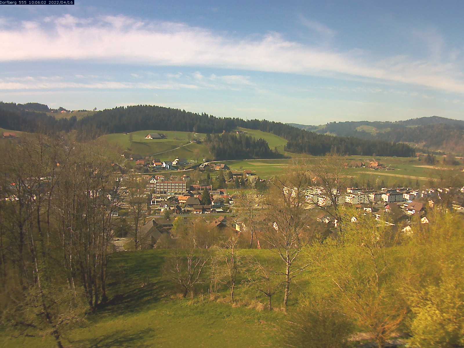 Webcam-Bild: Aussicht vom Dorfberg in Langnau 20220416-100601